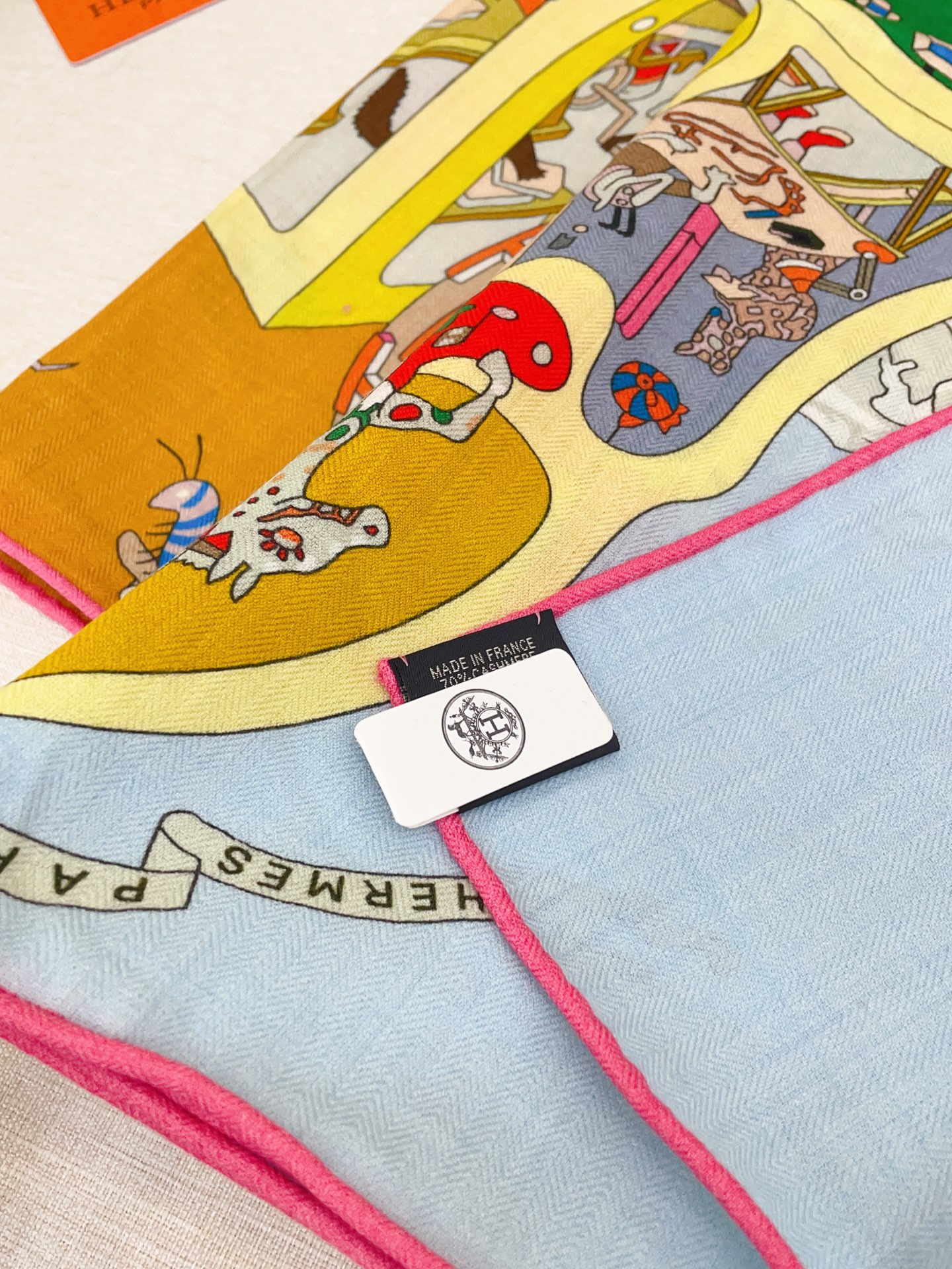 ✨✨【双面同色 丝毛款】H家羊绒新款 买了都说好看‼️推荐💕【马术学院 140】羊绒方巾‼️H家ZG爆款