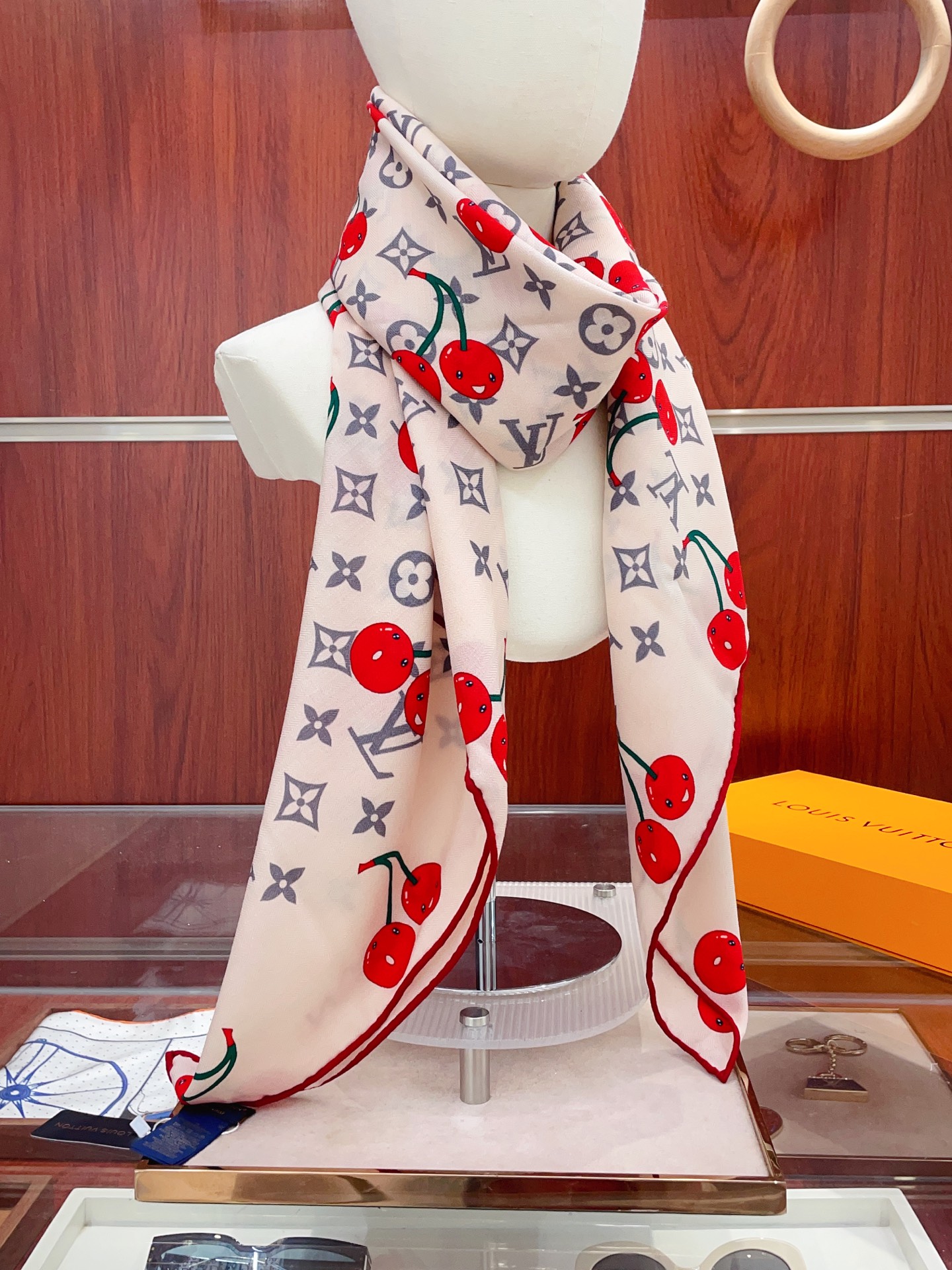 NO:341355,Pink and white [double-sided and same color, silk wool style] L-home cashmere new style, it is said to be good to buy, recommended, double-sided and same color cashmere square scarf, donkey ZG popular three-dimensional presentation pattern, pattern, real high grade, special craftsmanship, high-end research and development, and stunningly advanced technology processing is loved by white and rich beauty. Whether it is quality, style, price, they scream, super high cost performance, absolutely worth buying, size 140cm*140cm, 70 cashmere silk high-version scarf, high-version scarf, louis vuitton, louis vuitton, louis vuitton, louis vuitton, real silk19860909粉白【双面同色 丝毛款】L家羊绒新款 买了都说好看推荐双面同色羊绒方巾驴家ZG爆款立体呈现图案纹路实物档次极高特殊工艺高端研发惊艳问世特殊尖端工艺处理受到白富美的喜欢 无论是品质 款式 价格都令大牌控的她们尖叫 超高性价比 绝对值得入手尺寸140cm*140cm,70羊绒真丝高版本围巾,高版本围巾,louis vuitton,louis vuitton,louis vuitton,real silk,scarf