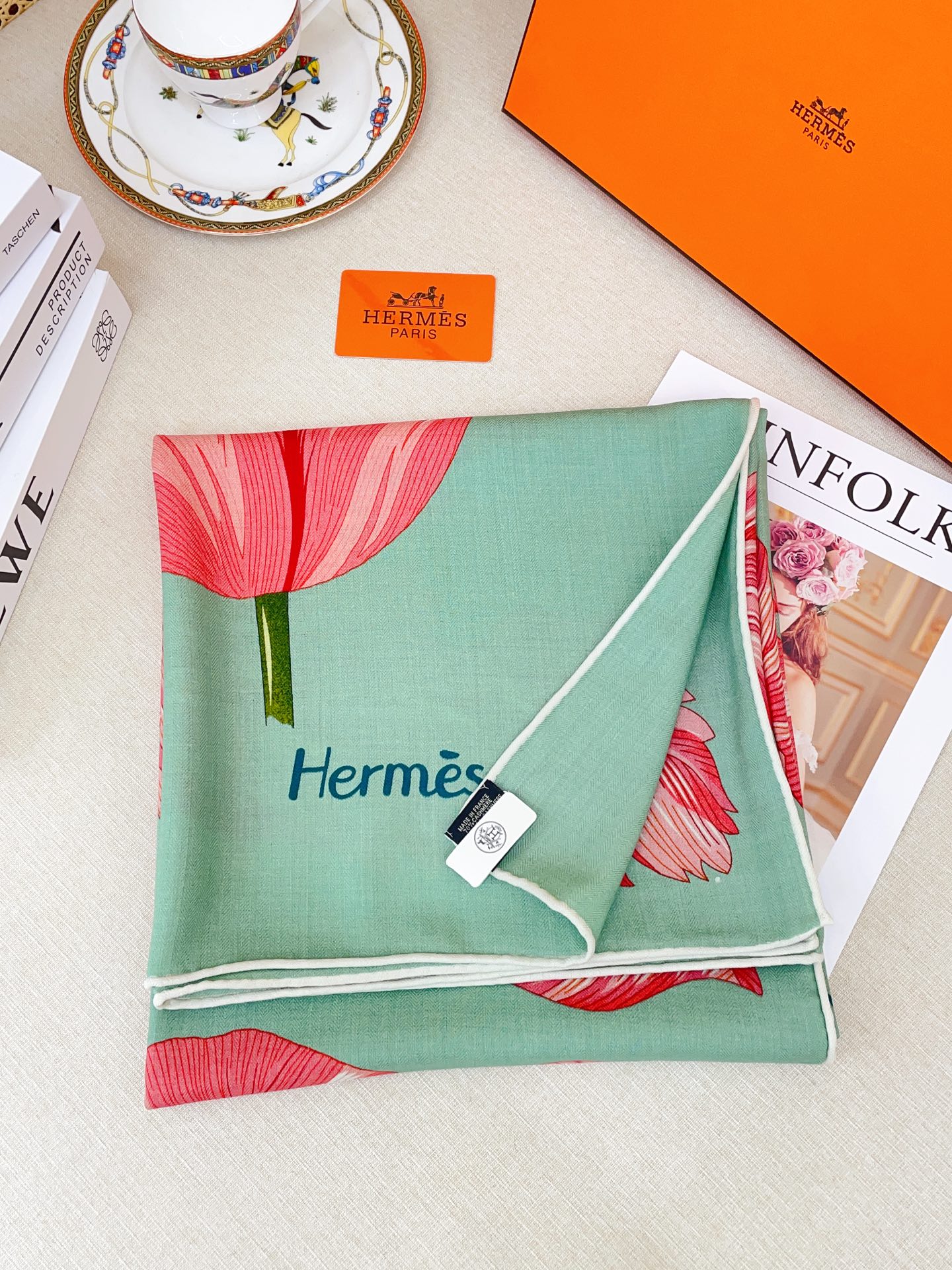 ✨✨【双面同色 丝毛款】H家羊绒新款 买了都说好看‼️推荐💕【郁金香花朵🌹 140】羊绒方巾‼️H家ZG