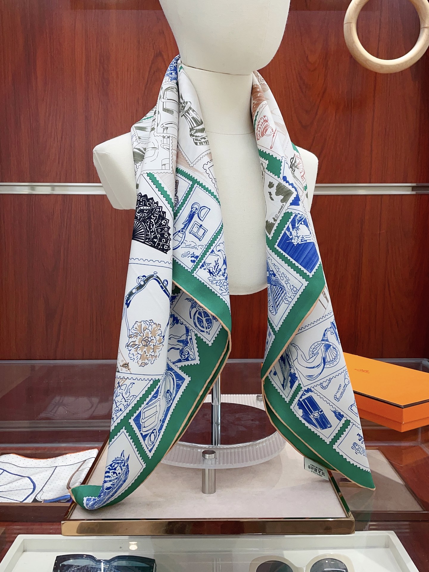 NO:542127,[18 Mmi Double-sided and same color] H**S silk new style is recommended when you buy it [Fubao Philatelic 90] Silk square scarf, top-level craftsmanship and value counter hot products, three-dimensional presentation patterns and patterns, physical grades, high-end technology, high-end research and development, and special cutting-edge technology processing is loved by Bai Fumei. Whether it is quality, style, price, they scream, super high cost performance, absolutely worth buying twill silk, size 90cm*90cm high version scarf, high version scarf, real silk,19860909【18姆米 双面同色】H**S真丝新款买了都说好看推荐【福宝集邮者90】真丝方巾,顶级工艺超值专柜爆款立体呈现图案纹路实物档次极高特殊工艺高端研发惊艳问世特殊尖端工艺处理受到白富美的喜欢 无论是品质 款式 价格都令大牌控的她们尖叫 超高性价比 绝对值得入手斜纹真丝,尺寸90cm*90cm高版本围巾,高版本围巾,real silk,scarf