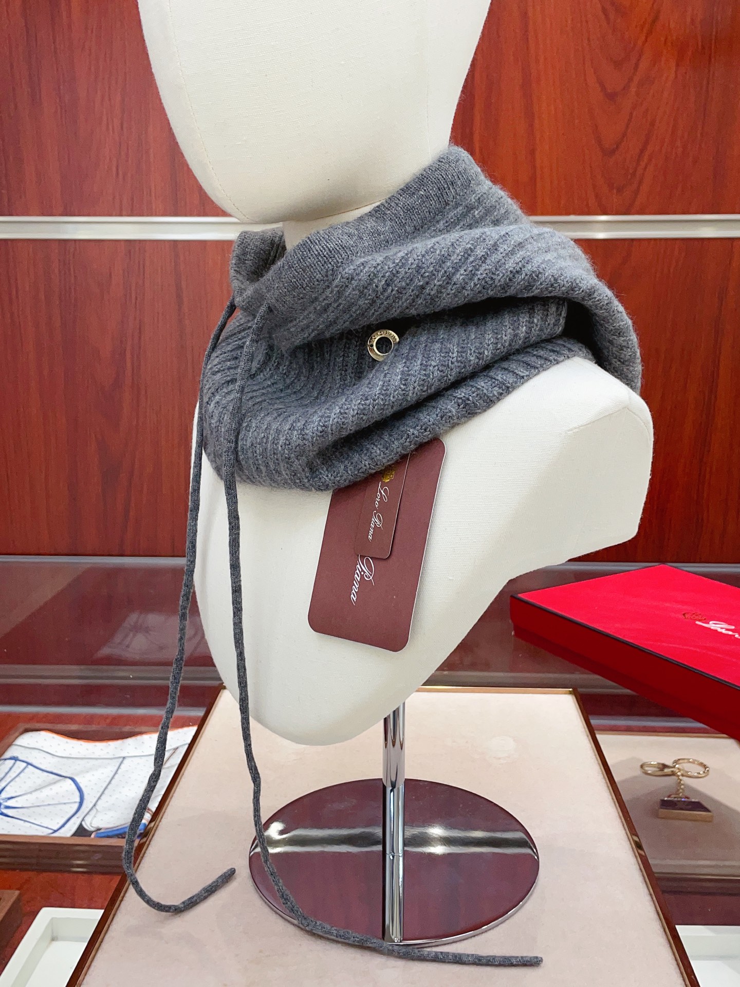 ✨✨牛货🐂【LP针织围脖连帽】‼️是围脖，又是帽子，松紧带设计，加厚纯羊绒非常舒适温暖，一次满足您多种保