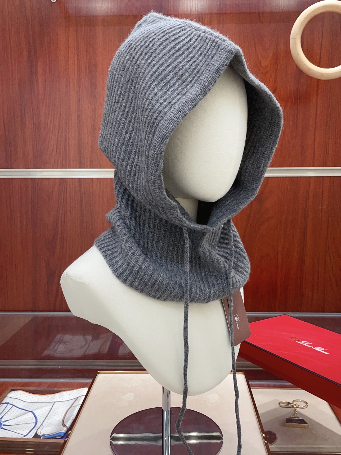 ✨✨牛货🐂【LP针织围脖连帽】‼️是围脖，又是帽子，松紧带设计，加厚纯羊绒非常舒适温暖，一次满足您多种保