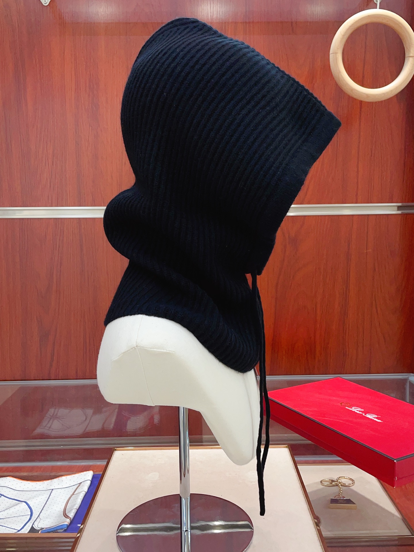 ✨✨牛货🐂【LP针织围脖连帽】‼️是围脖，又是帽子，松紧带设计，加厚纯羊绒非常舒适温暖，一次满足您多种保