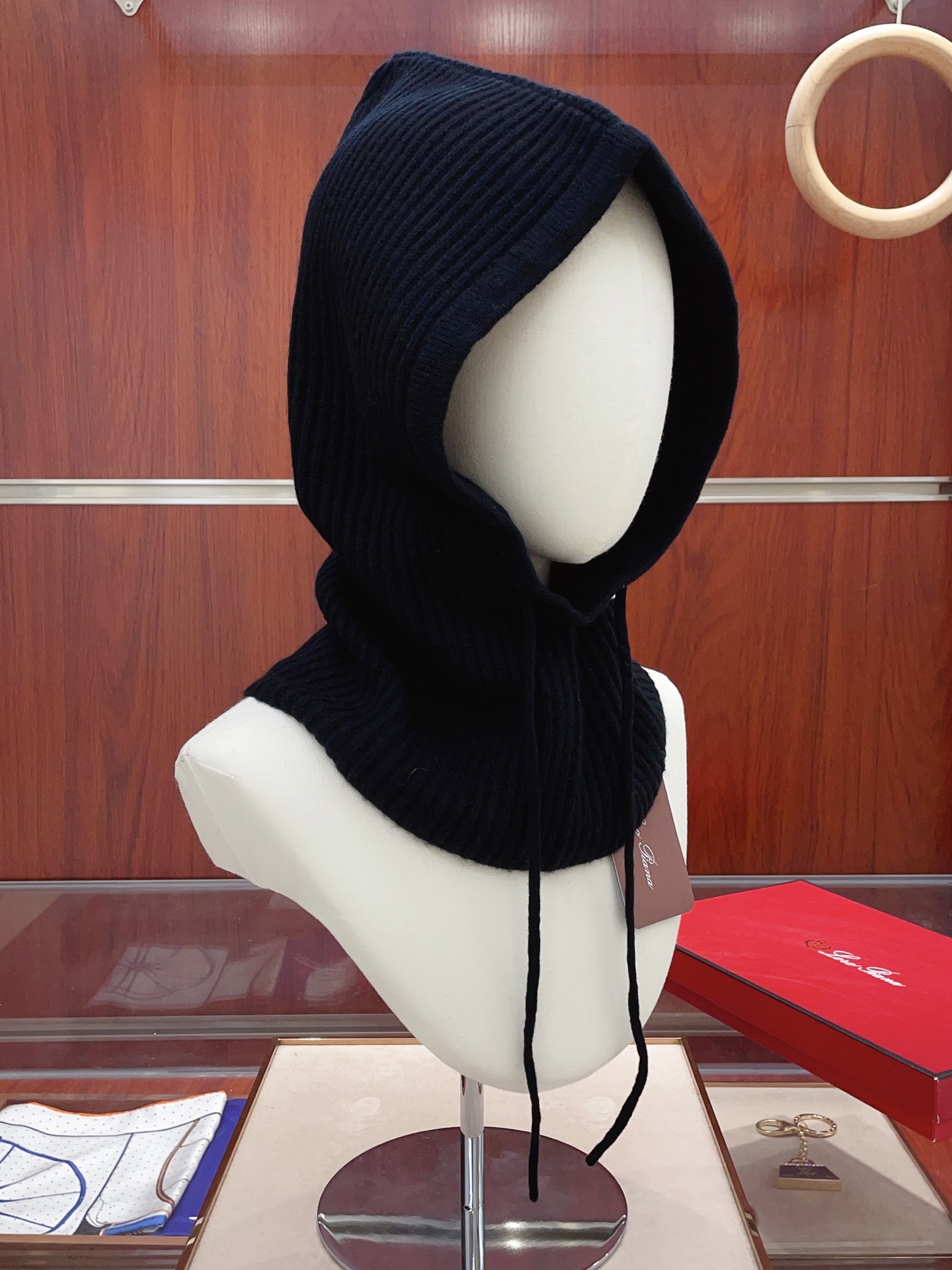 ✨✨牛货🐂【LP针织围脖连帽】‼️是围脖，又是帽子，松紧带设计，加厚纯羊绒非常舒适温暖，一次满足您多种保