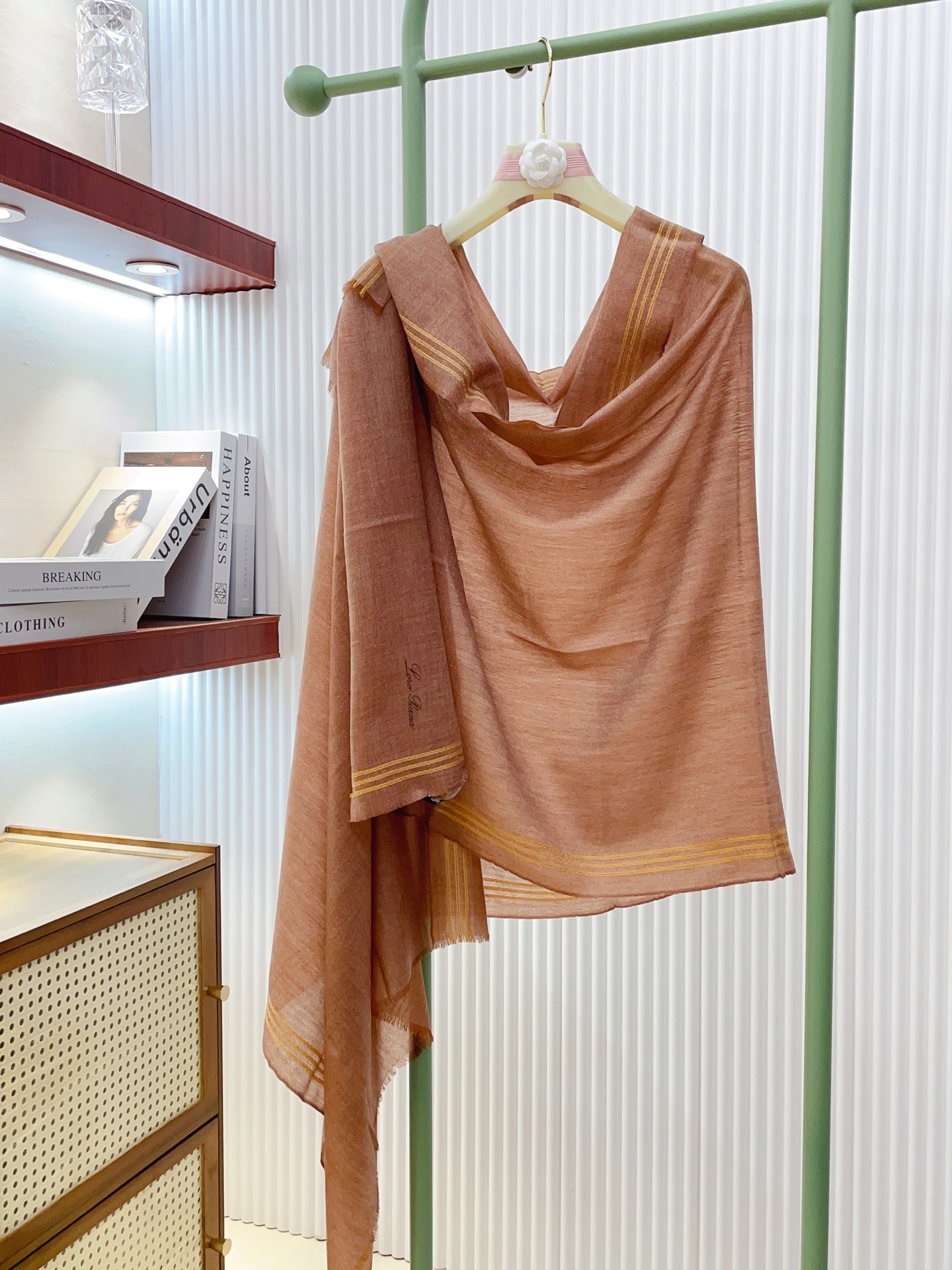 ✨✨【LP格纯色线条长巾】‼️♨️高尖端产物⚠️重磅呈现 ，绝无仅有 史无前例 100%纯山羊绒 手感好