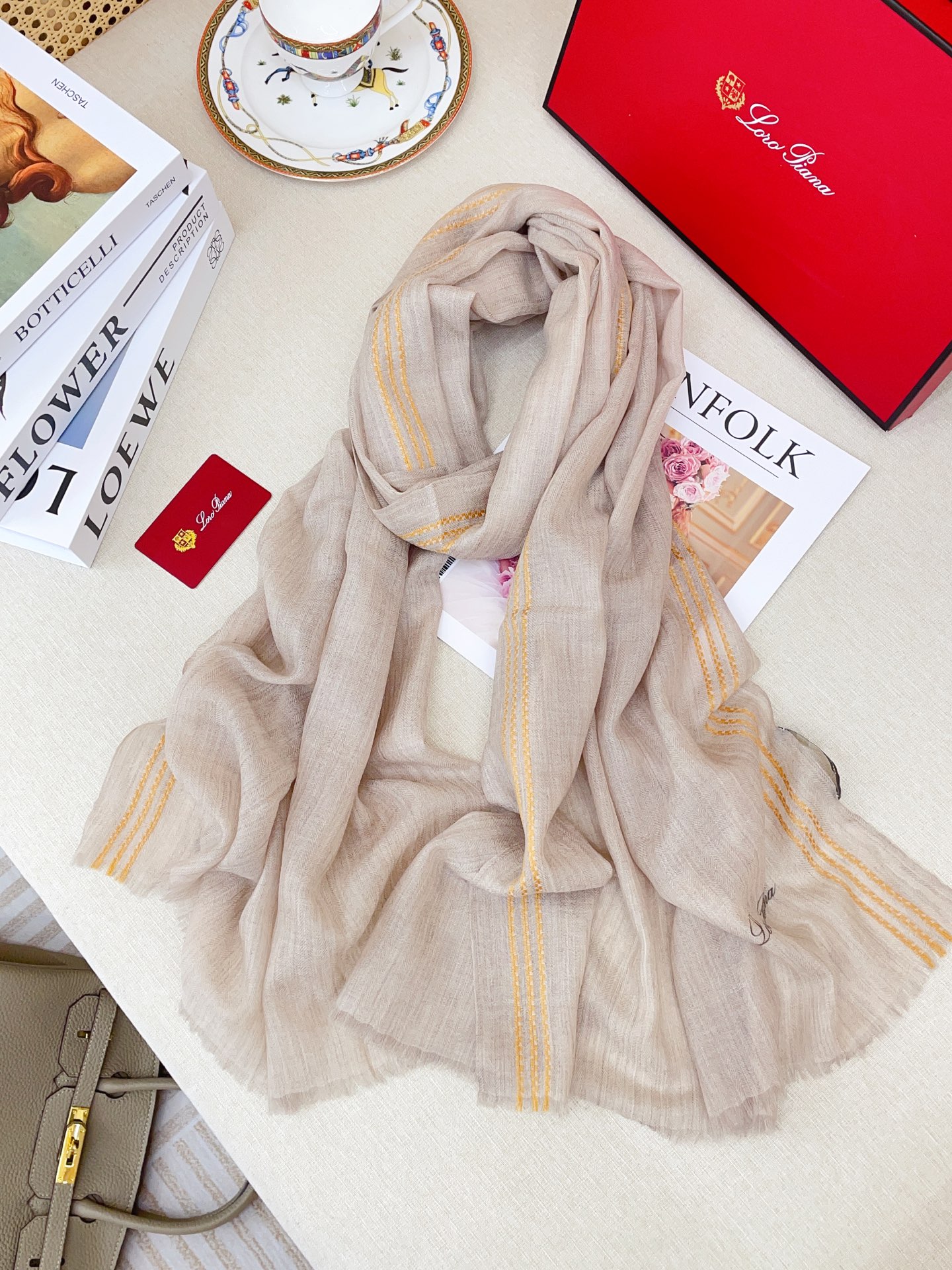 ✨✨【LP格纯色线条长巾】‼️♨️高尖端产物⚠️重磅呈现 ，绝无仅有 史无前例 100%纯山羊绒 手感好