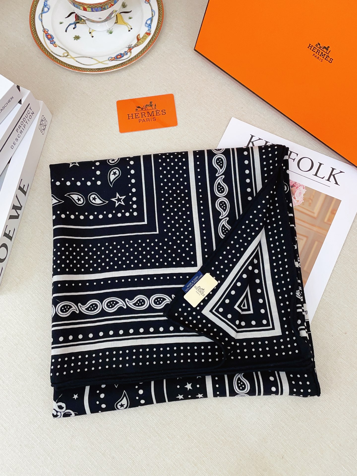 ✨✨【双面同色 丝毛款】H家羊绒新款 买了都说好看‼️推荐💕【钥匙🔑方巾 140】羊绒方巾‼️H家ZG爆