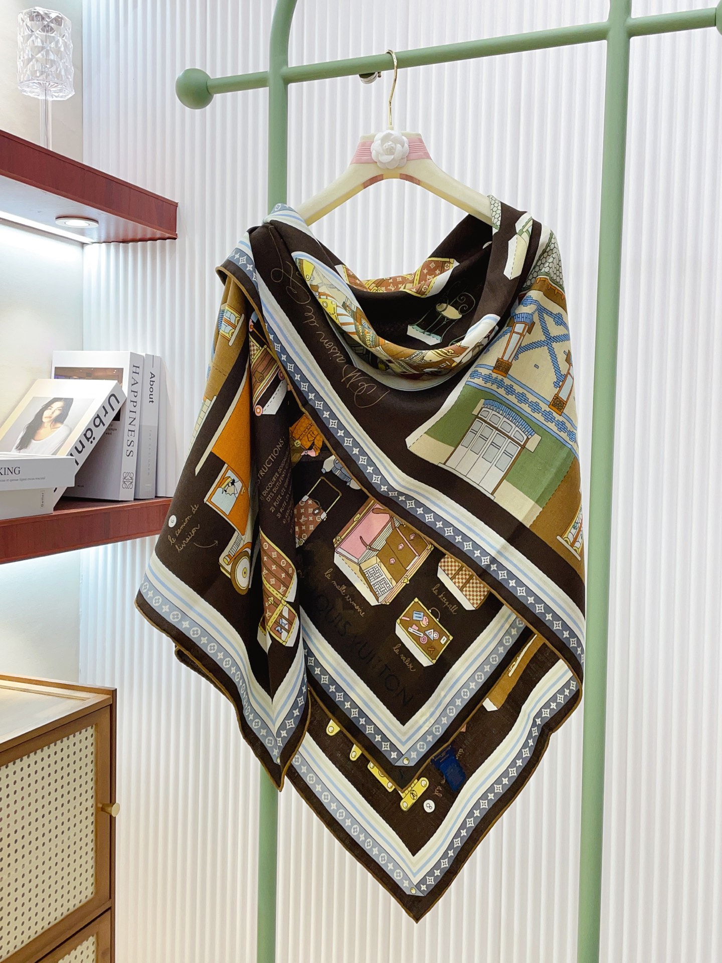 ✨✨【双面同色 丝毛款】L家羊绒新款 买了都说好看‼️推荐💕双面同色羊绒方巾‼️驴家ZG爆款🎁💟立体呈现