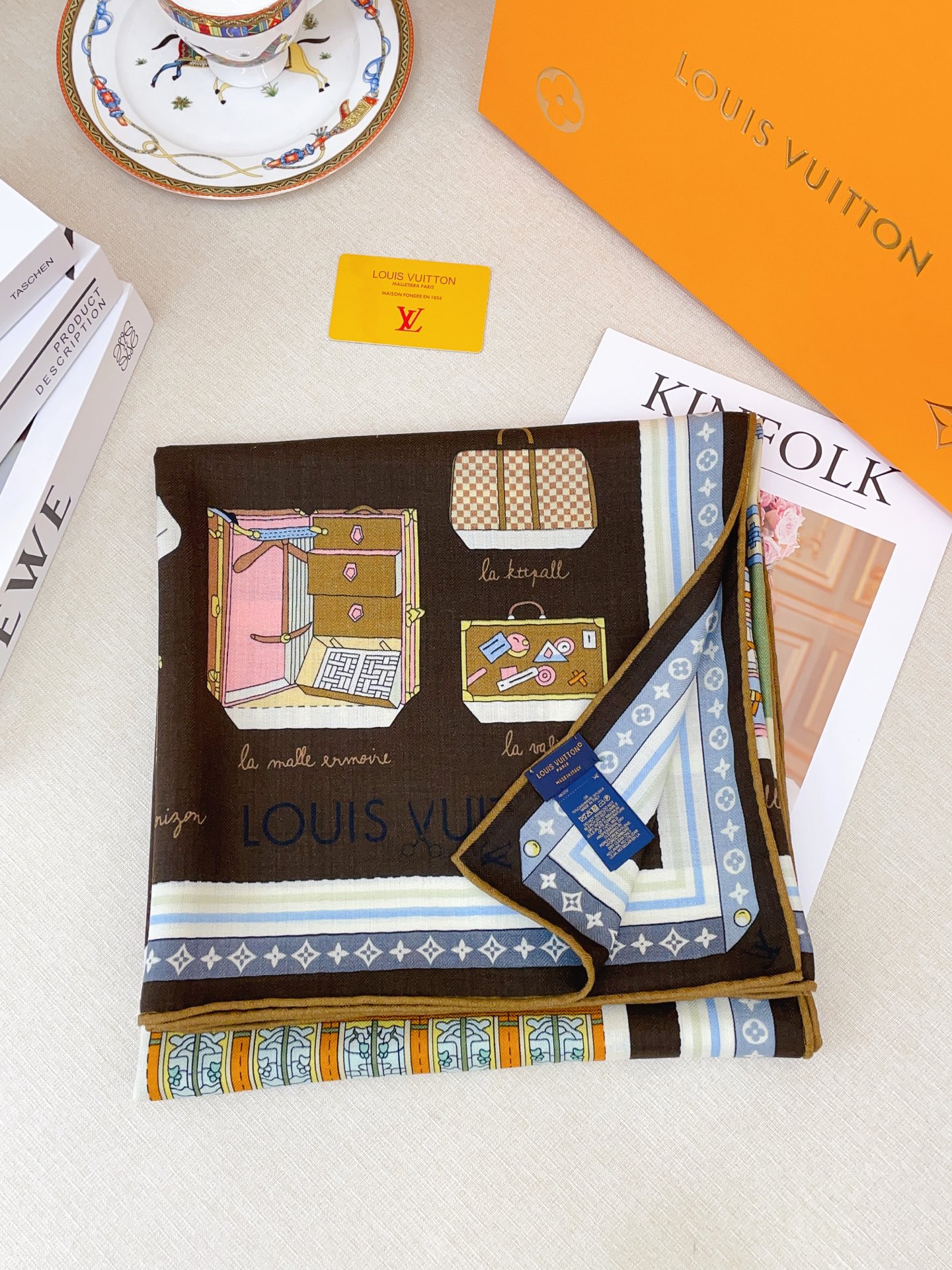 ✨✨【双面同色 丝毛款】L家羊绒新款 买了都说好看‼️推荐💕双面同色羊绒方巾‼️驴家ZG爆款🎁💟立体呈现