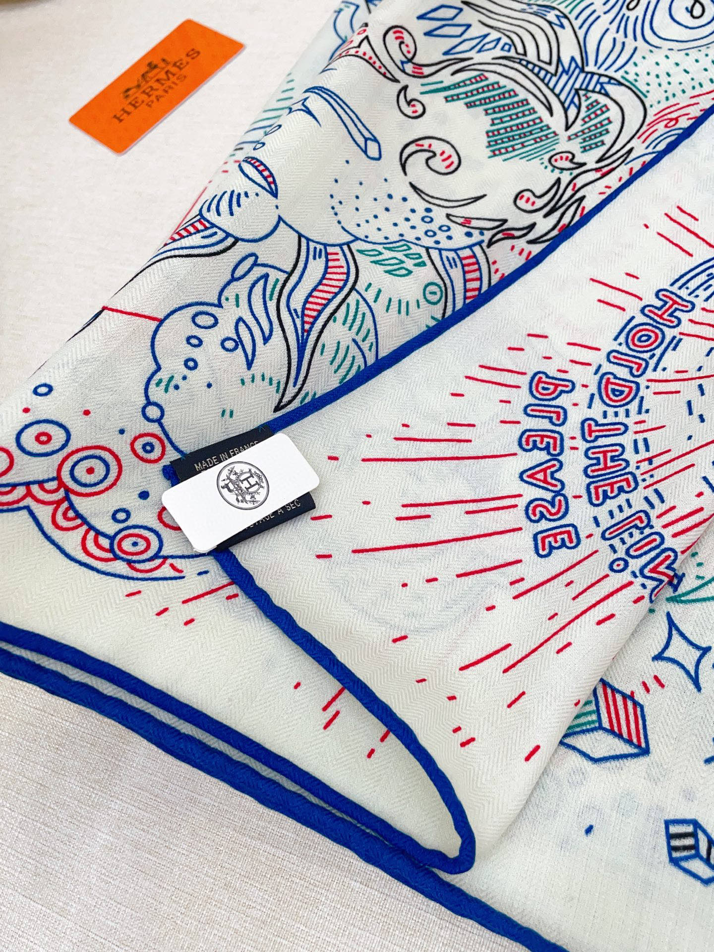 ✨✨【双面同色 丝毛款】H家羊绒新款 买了都说好看‼️推荐💕【正在接通中 140】羊绒方巾‼️H家ZG爆