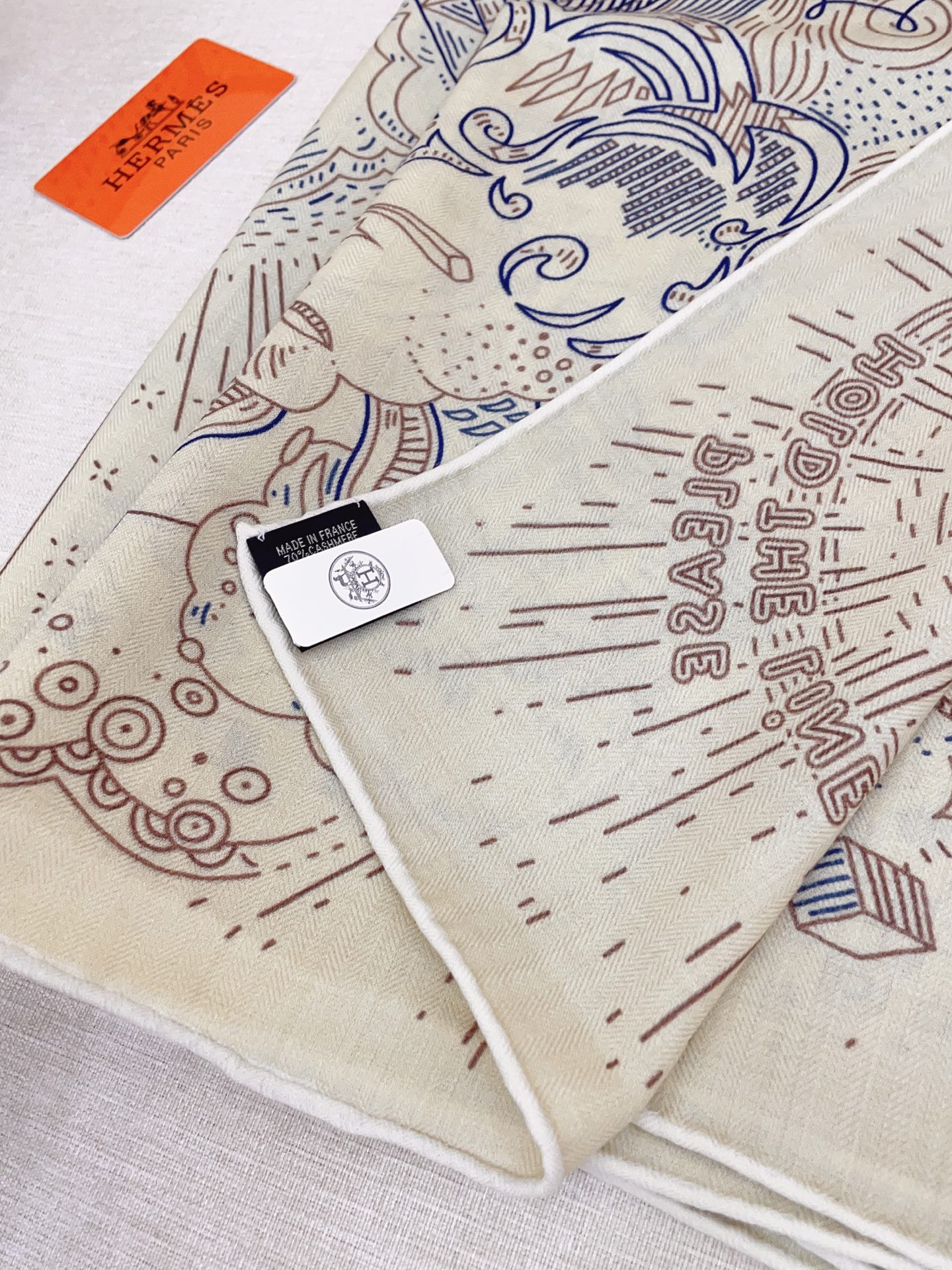 ✨✨【双面同色 丝毛款】H家羊绒新款 买了都说好看‼️推荐💕【正在接通中 140】羊绒方巾‼️H家ZG爆