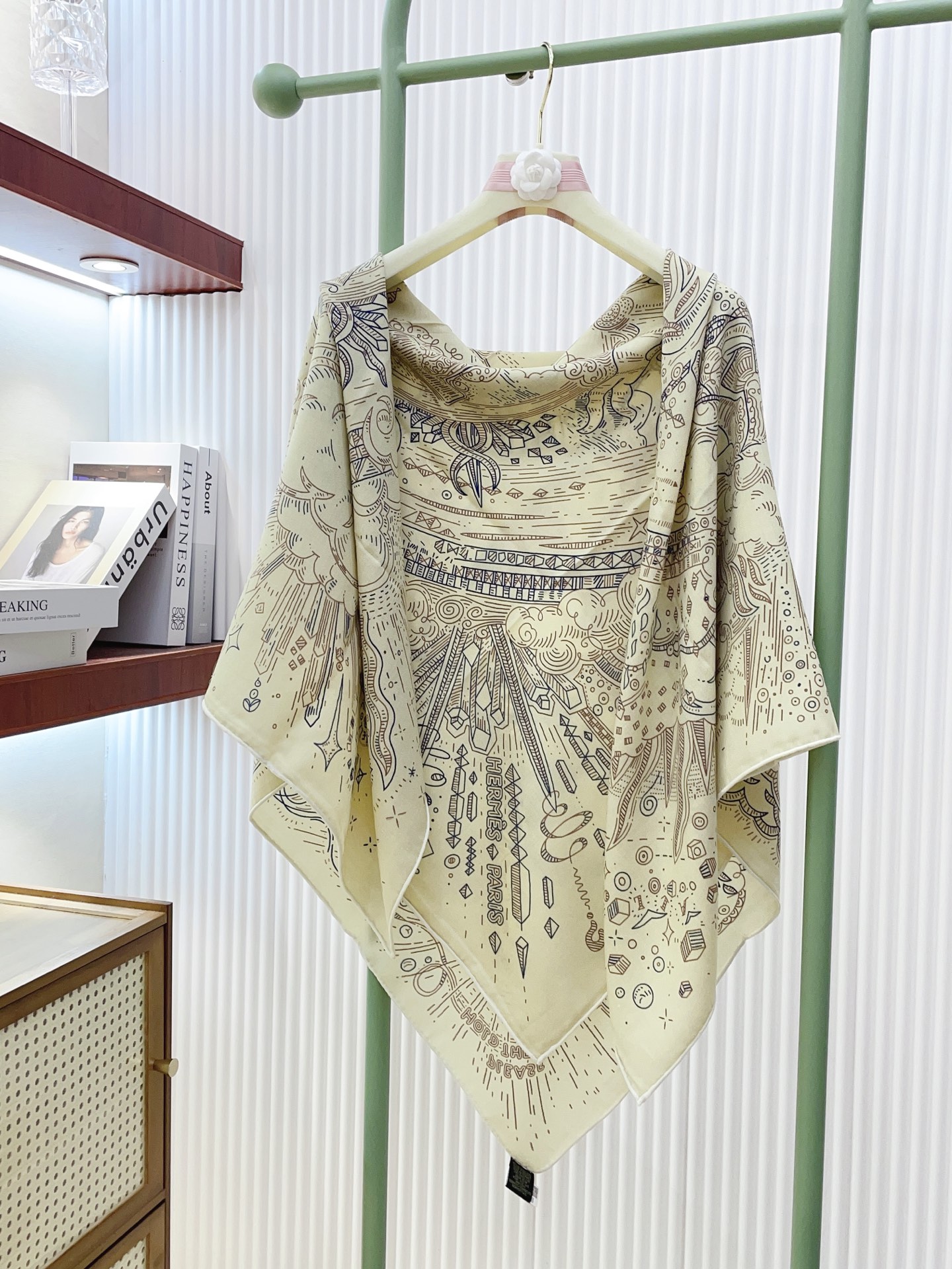 ✨✨【双面同色 丝毛款】H家羊绒新款 买了都说好看‼️推荐💕【正在接通中 140】羊绒方巾‼️H家ZG爆