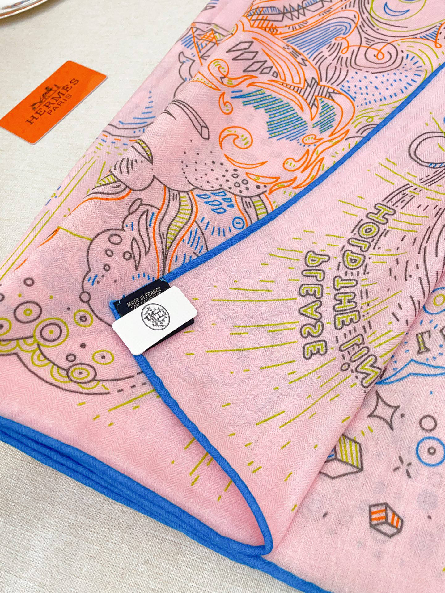 ✨✨【双面同色 丝毛款】H家羊绒新款 买了都说好看‼️推荐💕【正在接通中 140】羊绒方巾‼️H家ZG爆