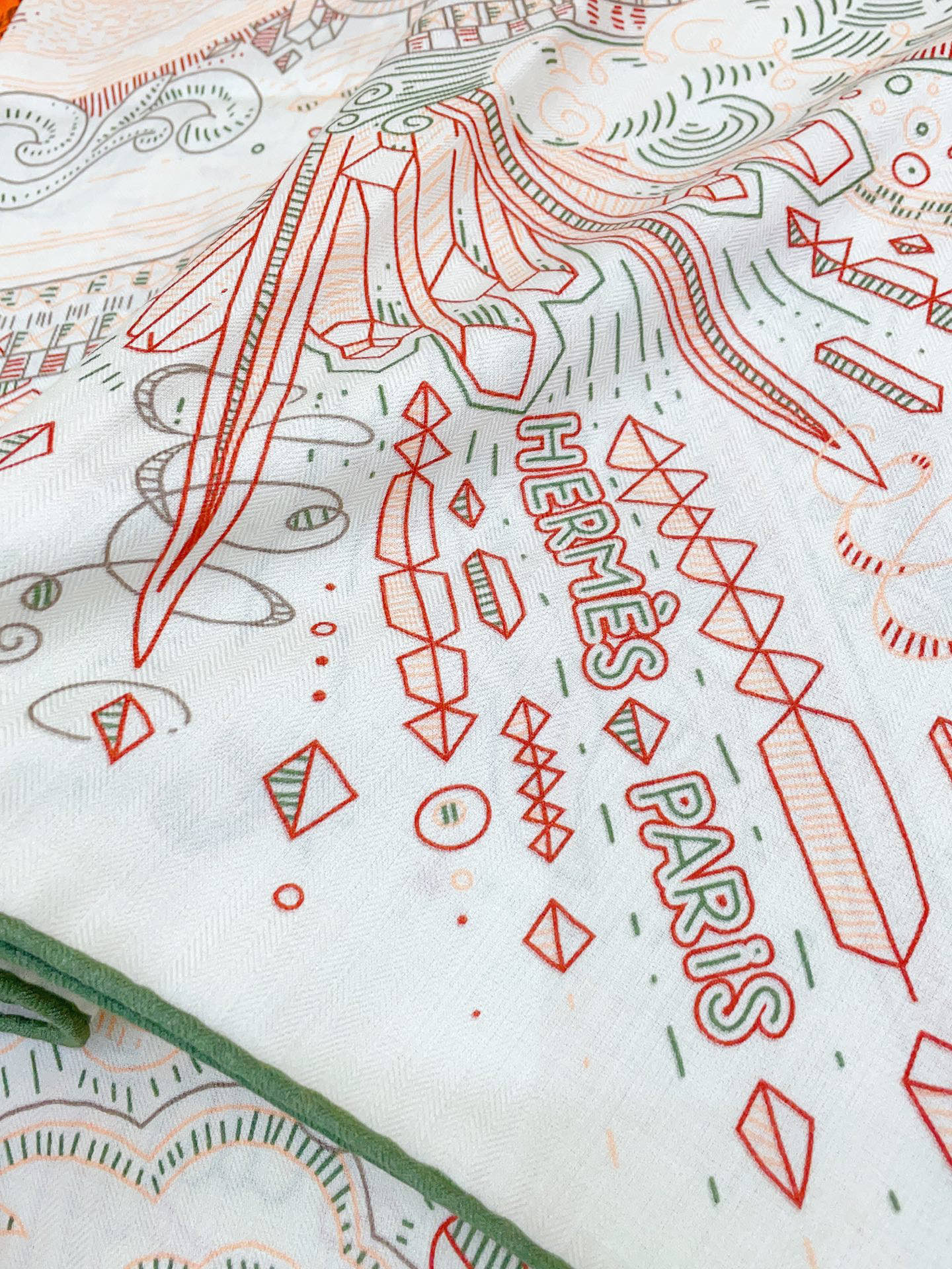 ✨✨【双面同色 丝毛款】H家羊绒新款 买了都说好看‼️推荐💕【正在接通中 140】羊绒方巾‼️H家ZG爆