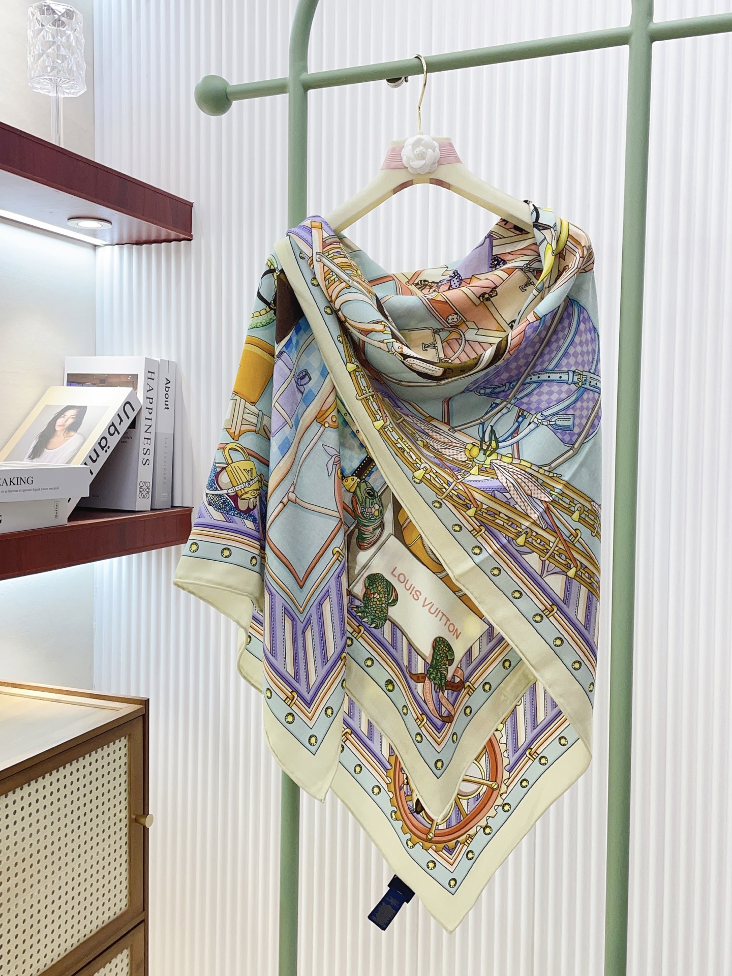 ✨✨【双面同色 丝毛款】L家羊绒新款 买了都说好看‼️推荐💕双面同色羊绒方巾‼️驴家ZG爆款🎁💟立体呈现