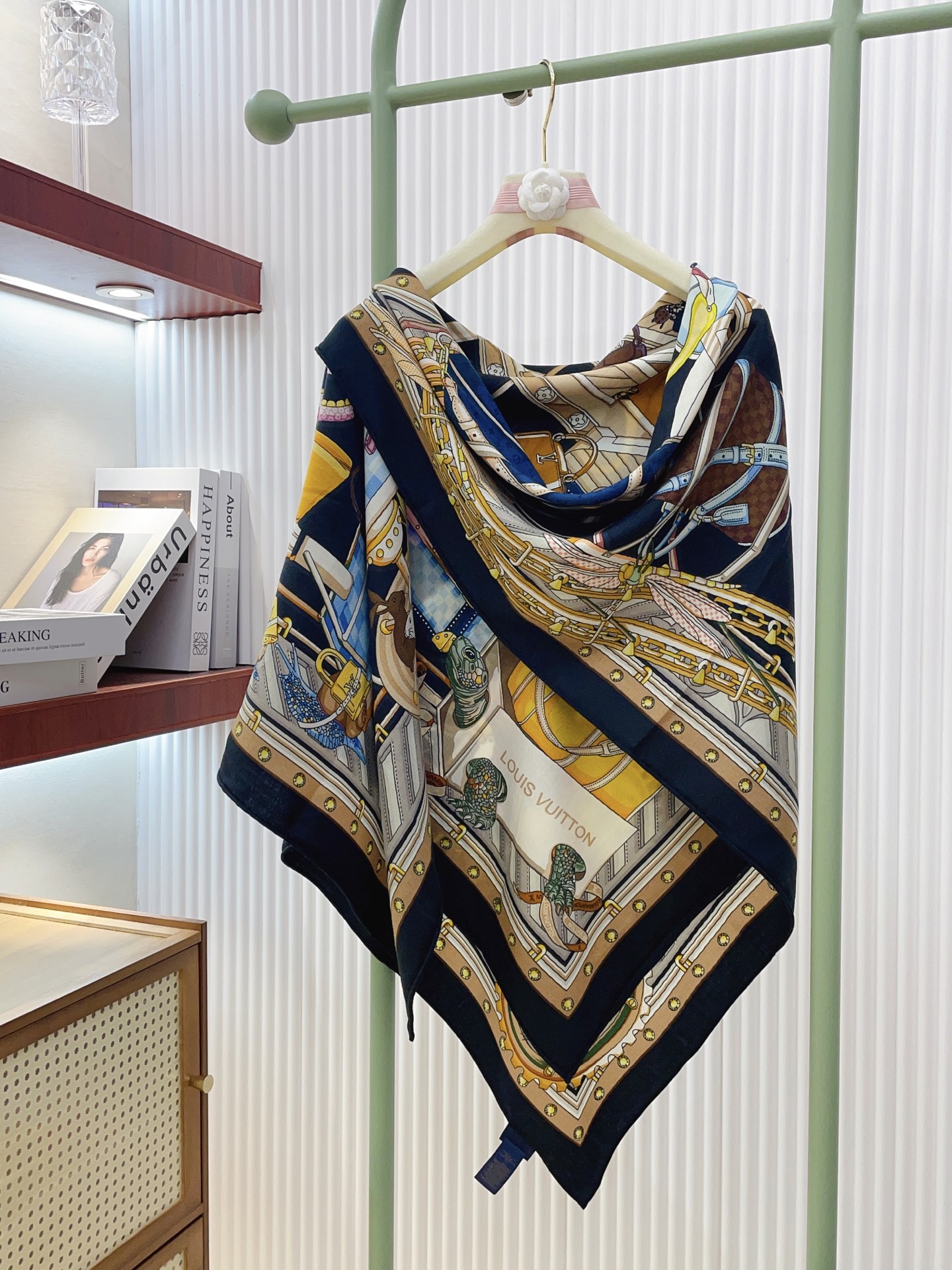 ✨✨【双面同色 丝毛款】L家羊绒新款 买了都说好看‼️推荐💕双面同色羊绒方巾‼️驴家ZG爆款🎁💟立体呈现