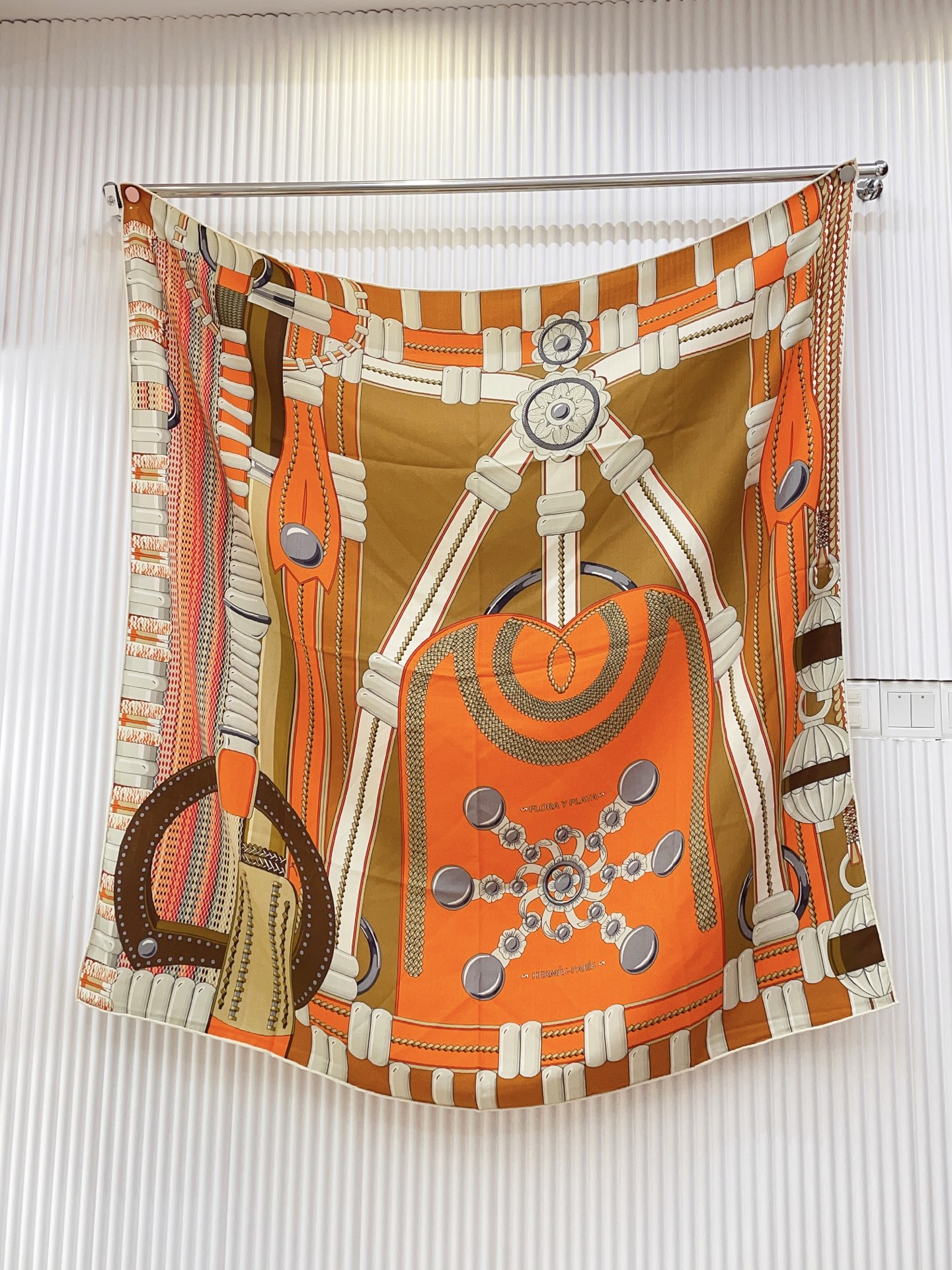 ✨✨【双面同色 丝毛款】H家羊绒新款 买了都说好看‼️推荐💕【银花集 140】羊绒方巾‼️H家ZG爆款🎁