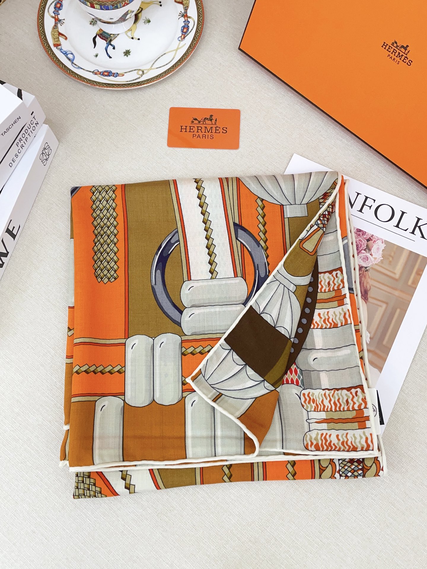 ✨✨【双面同色 丝毛款】H家羊绒新款 买了都说好看‼️推荐💕【银花集 140】羊绒方巾‼️H家ZG爆款🎁