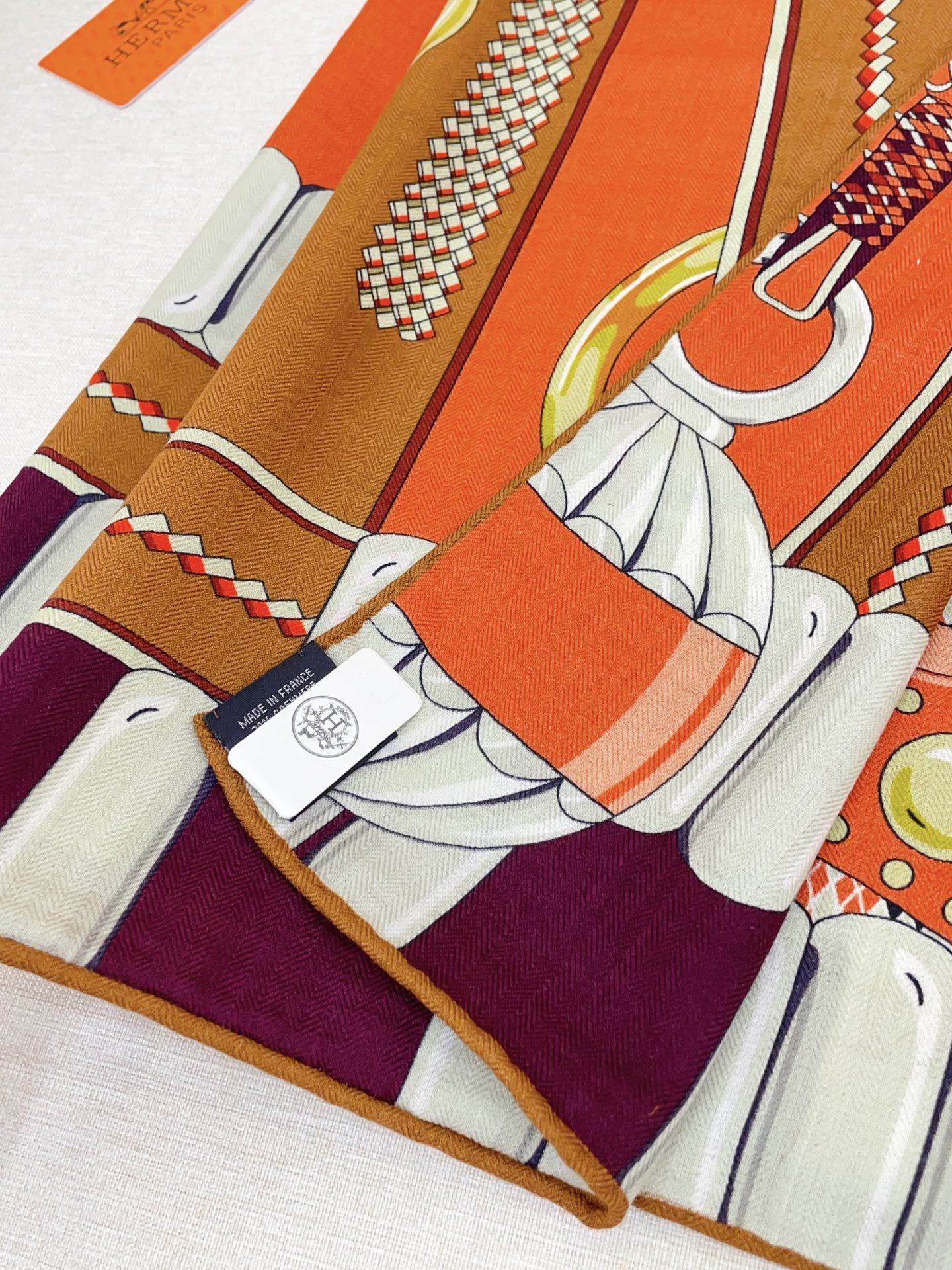 ✨✨【双面同色 丝毛款】H家羊绒新款 买了都说好看‼️推荐💕【银花集 140】羊绒方巾‼️H家ZG爆款🎁