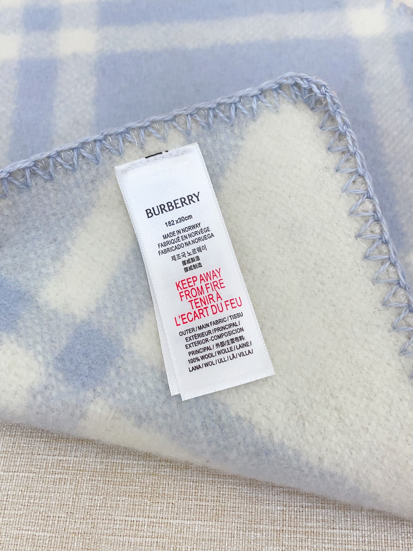 ✨✨【对版标签】低调的奢侈感❗️极品柔美精英高手级别的时髦感围巾❗️这款Burberry羊绒羊毛混纺围巾