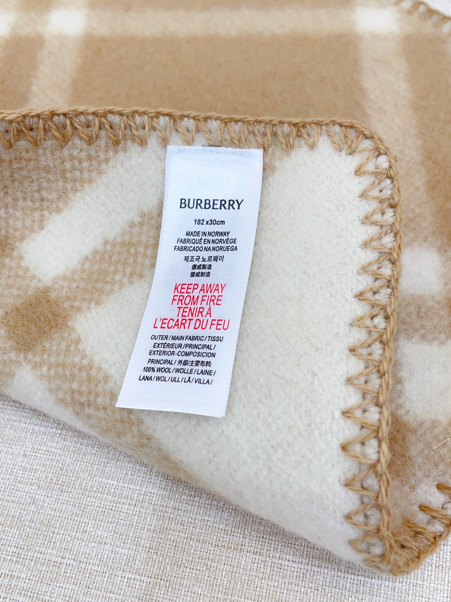 ✨✨【对版标签】低调的奢侈感❗️极品柔美精英高手级别的时髦感围巾❗️这款Burberry羊绒羊毛混纺围巾