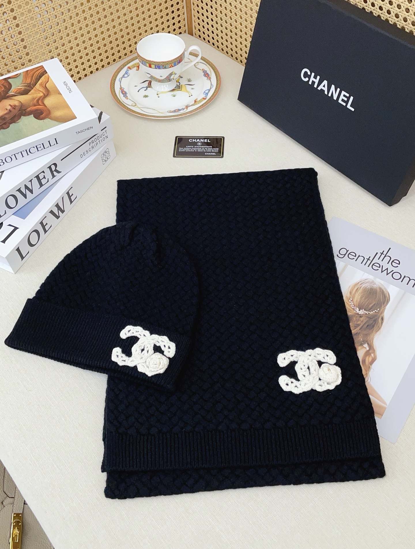 围巾 帽子✨✨【▪小香难得一见的针织单品，温柔配色，超级迷恋❗️气质低调恬静又不失优雅❗️】重点推荐❗️