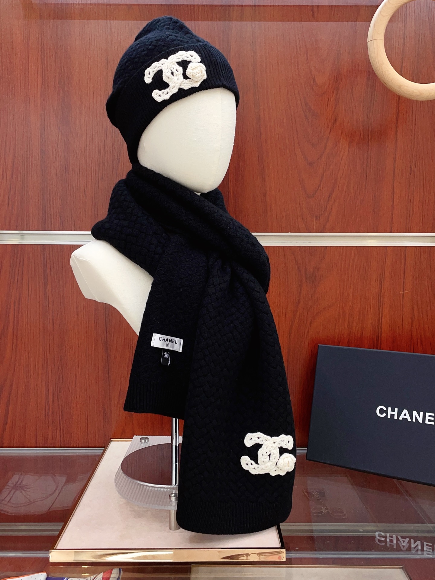 围巾 帽子✨✨【▪小香难得一见的针织单品，温柔配色，超级迷恋❗️气质低调恬静又不失优雅❗️】重点推荐❗️