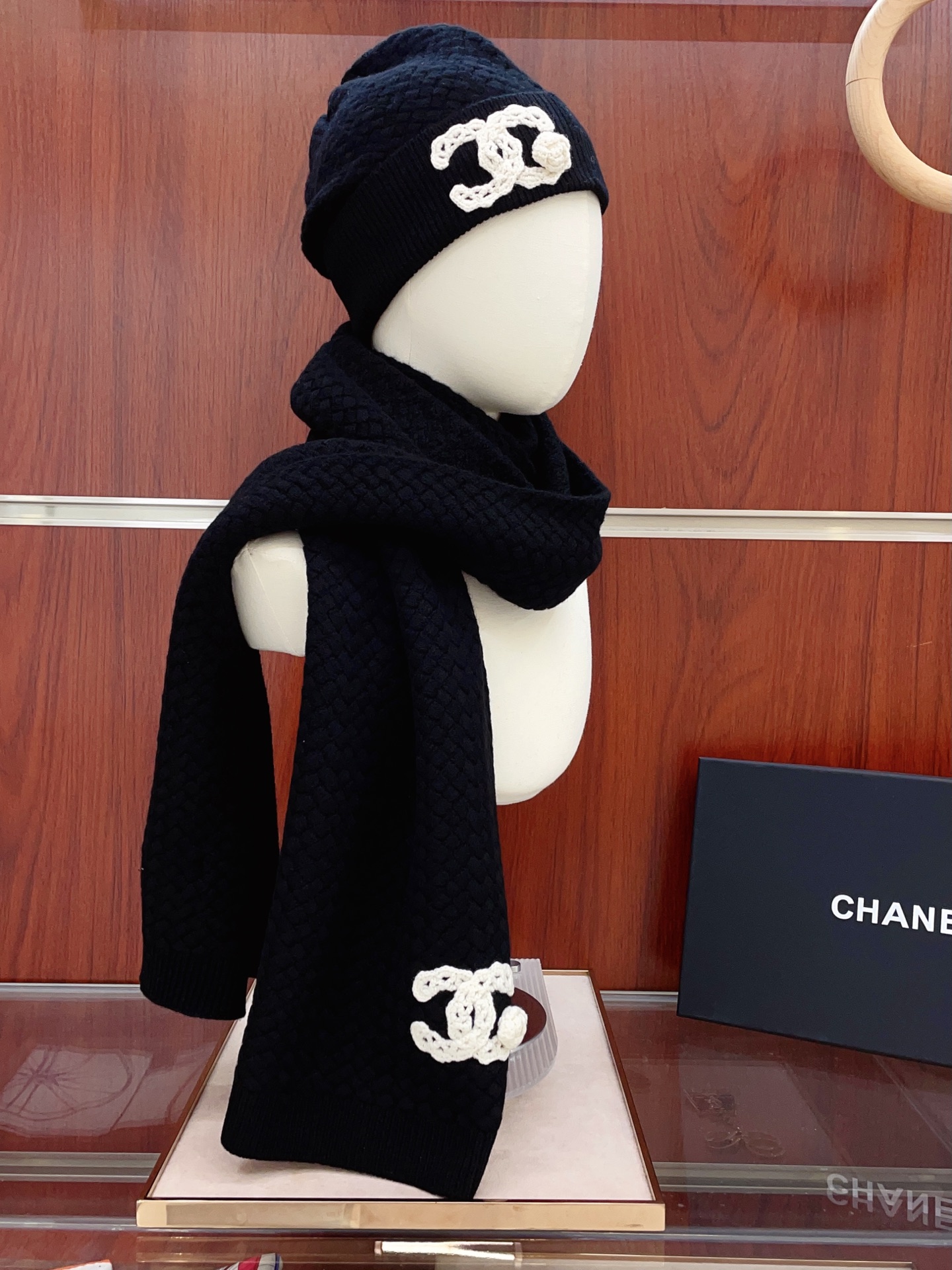 围巾 帽子✨✨【▪小香难得一见的针织单品，温柔配色，超级迷恋❗️气质低调恬静又不失优雅❗️】重点推荐❗️