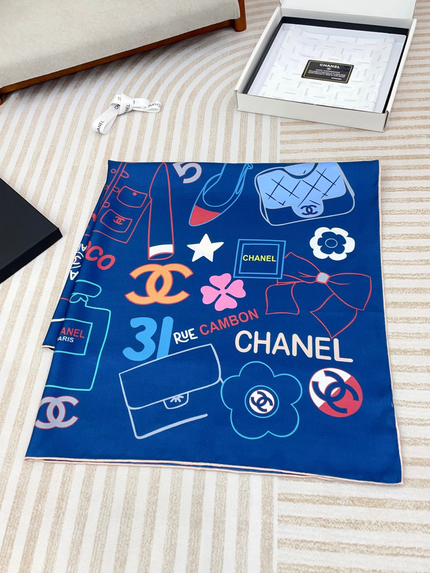 ✨✨【16姆米 单面】新款小香‼️美翻了[流泪]最新御用殿堂级极品‼️经典元素图案设计风格❗️美丽至极 