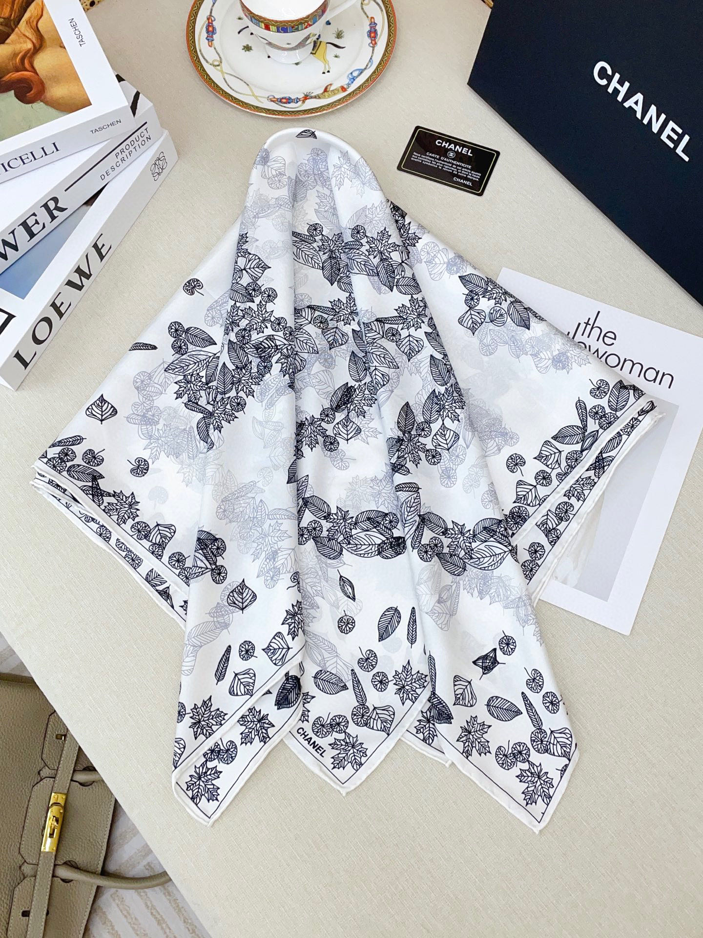 ✨✨【18姆米 双面同色】新款小香【碎花组合】‼️美翻了[流泪]御用殿堂级极品‼️经典元素图案设计风格❗