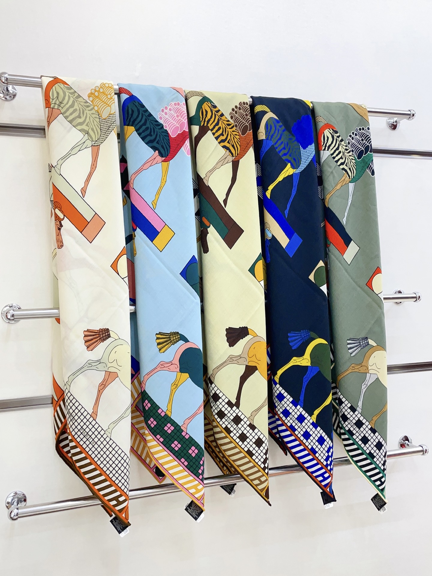 ✨✨5⃣️色品质【双面同色 丝毛款】H家羊绒新款 买了都说好看‼️推荐💕【全速前进 140】羊绒方巾‼️