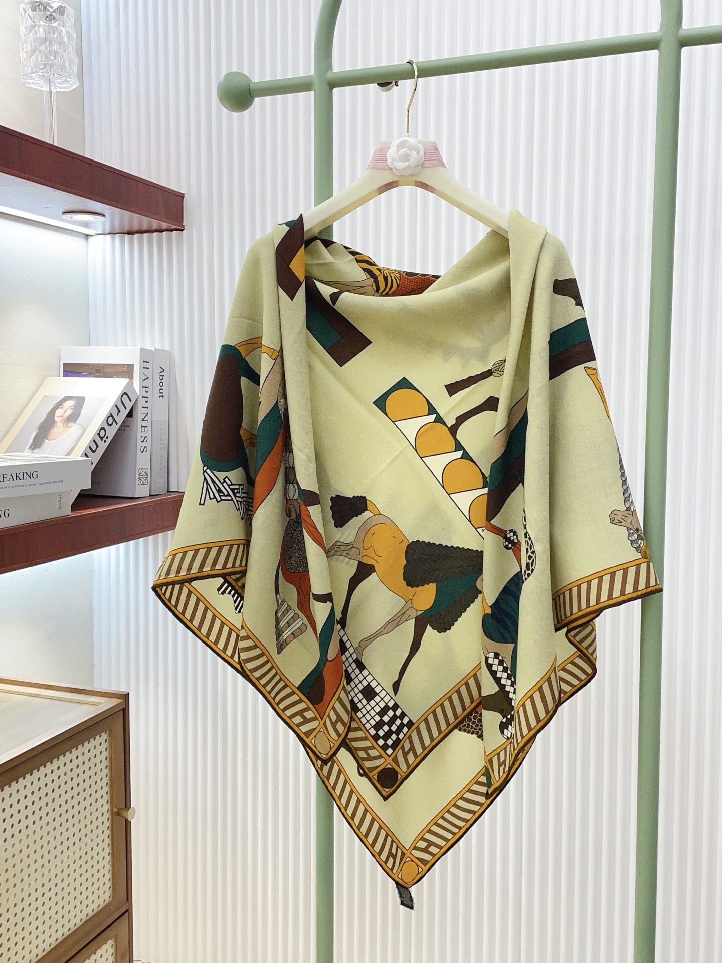 ✨✨5⃣️色品质【双面同色 丝毛款】H家羊绒新款 买了都说好看‼️推荐💕【全速前进 140】羊绒方巾‼️