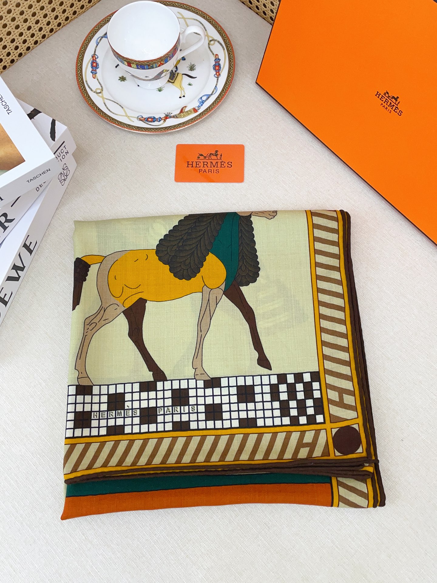 ✨✨5⃣️色品质【双面同色 丝毛款】H家羊绒新款 买了都说好看‼️推荐💕【全速前进 140】羊绒方巾‼️