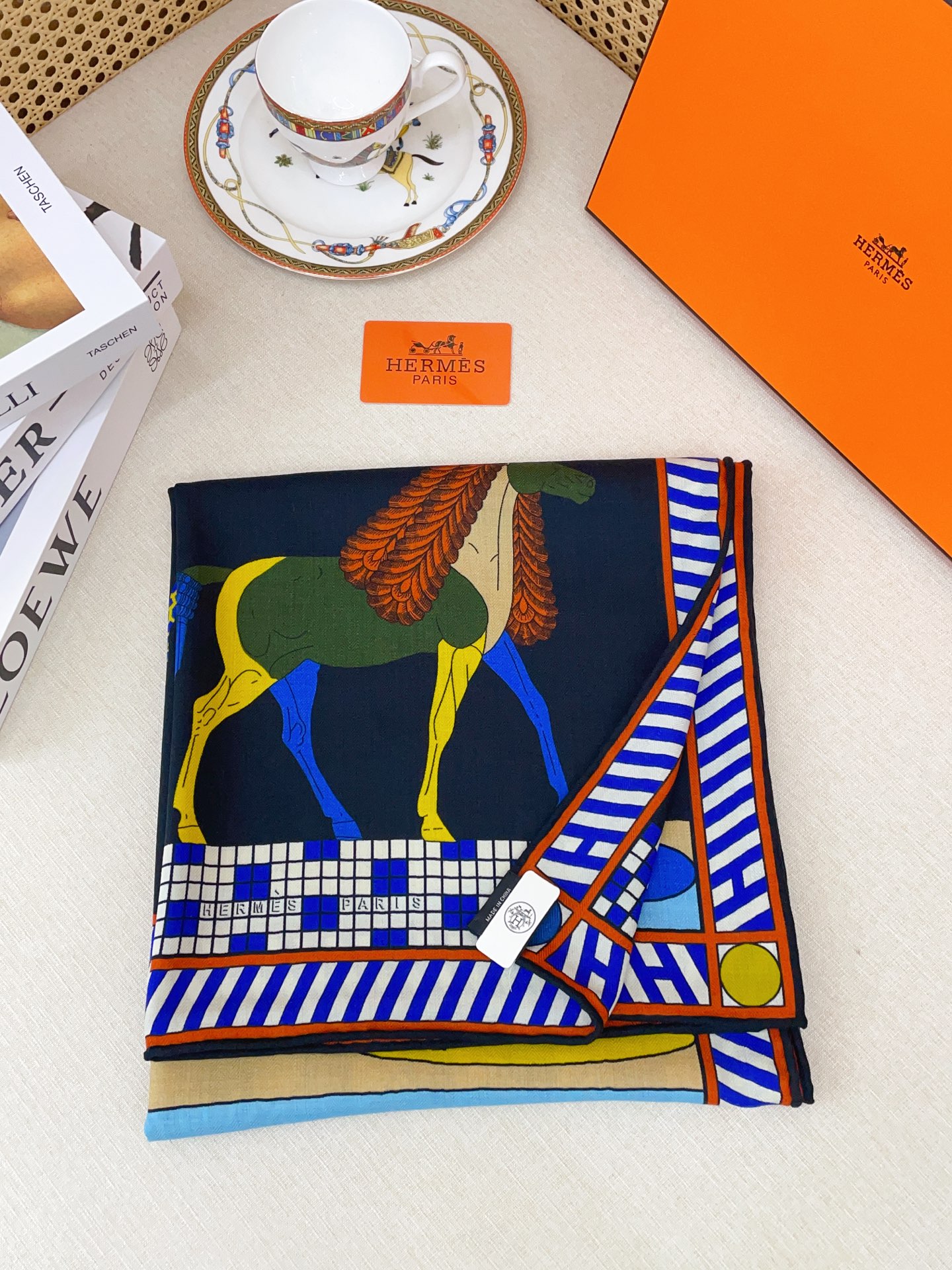 ✨✨5⃣️色品质【双面同色 丝毛款】H家羊绒新款 买了都说好看‼️推荐💕【全速前进 140】羊绒方巾‼️