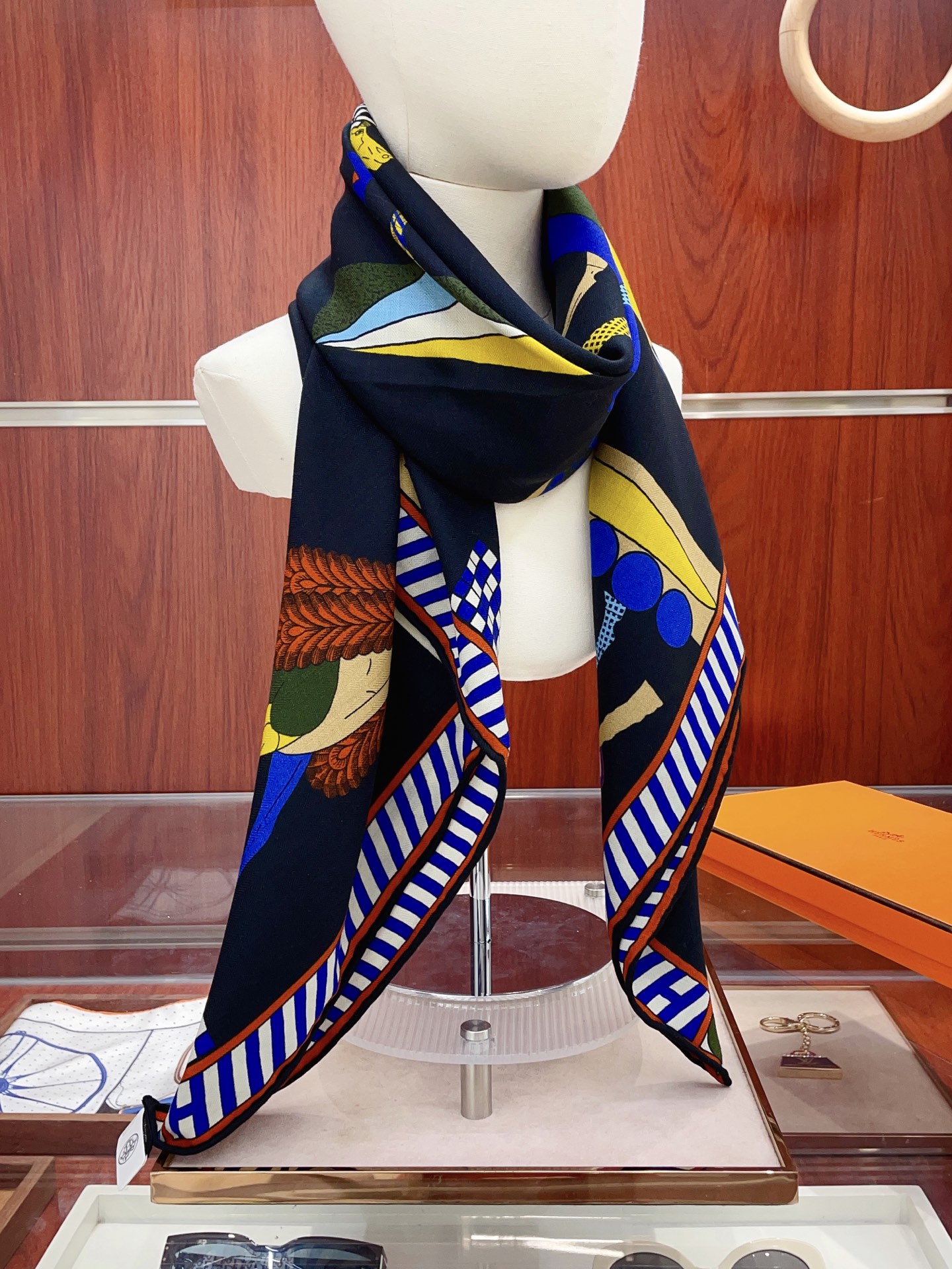 ✨✨5⃣️色品质【双面同色 丝毛款】H家羊绒新款 买了都说好看‼️推荐💕【全速前进 140】羊绒方巾‼️