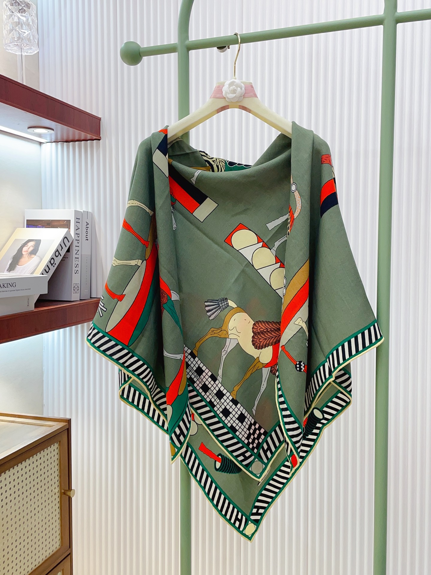 ✨✨5⃣️色品质【双面同色 丝毛款】H家羊绒新款 买了都说好看‼️推荐💕【全速前进 140】羊绒方巾‼️