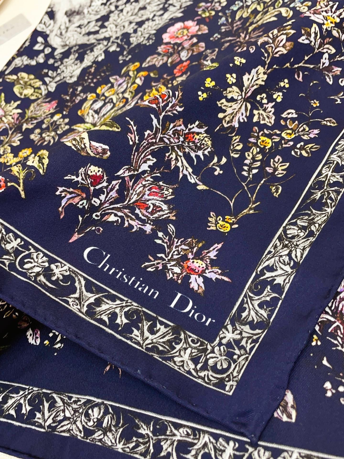 ✨✨【18姆米 双面同色】高级感爆棚❗️CD【森林公园 90】高级时髦风‼️配色非常考究，图案匠心，上身