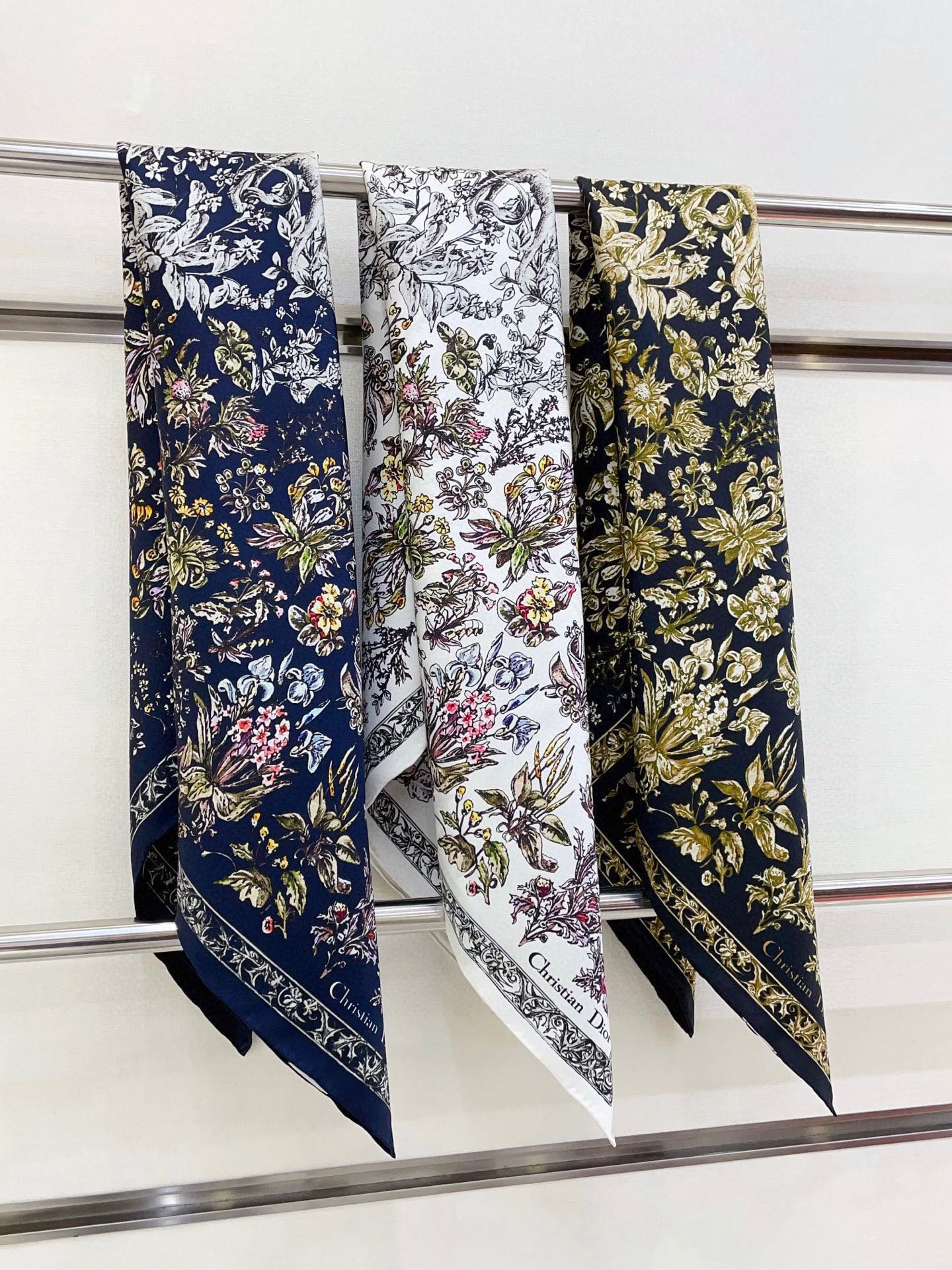 ✨✨【18姆米 双面同色】高级感爆棚❗️CD【森林公园 90】高级时髦风‼️配色非常考究，图案匠心，上身