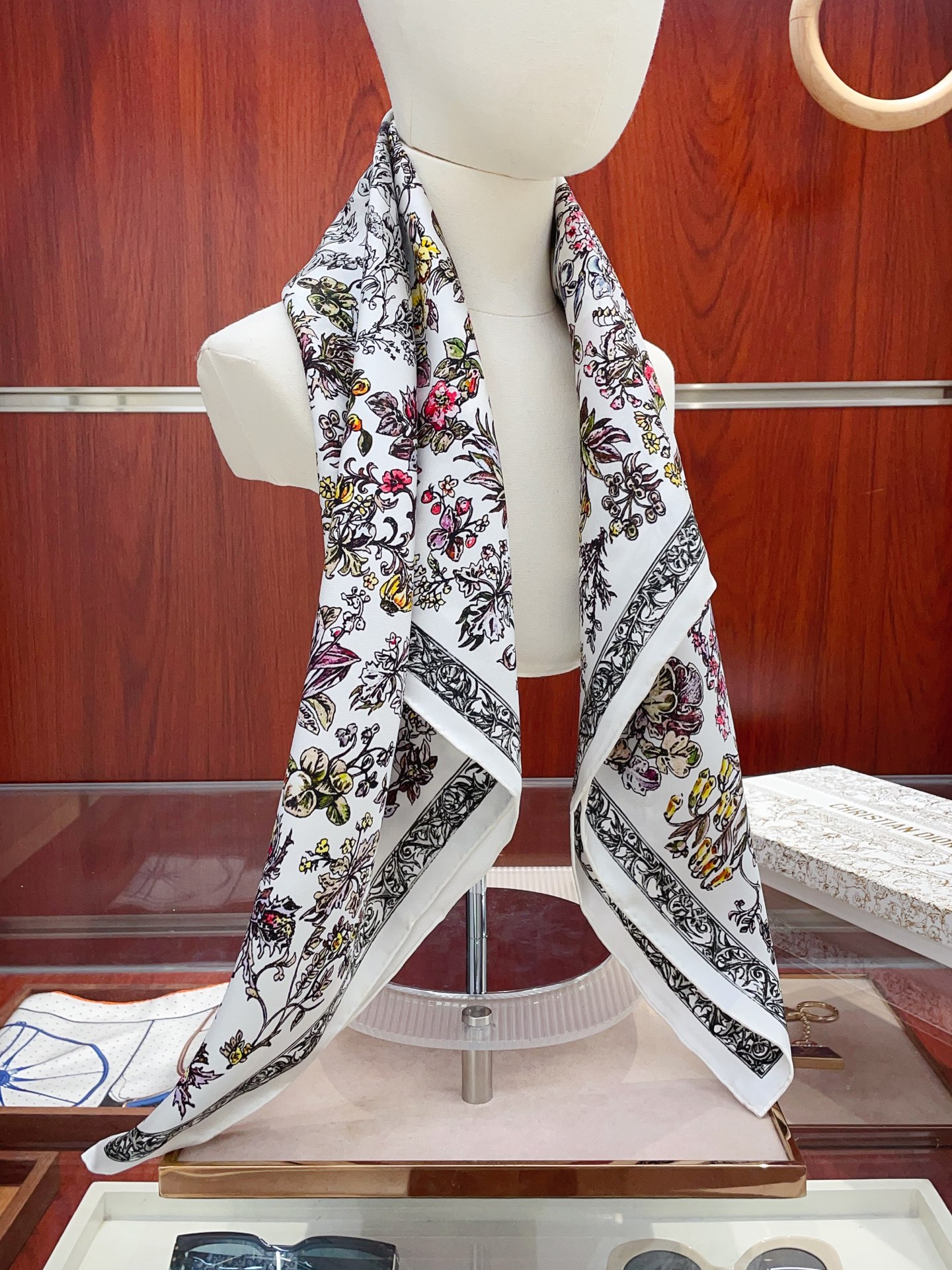 ✨✨【18姆米 双面同色】高级感爆棚❗️CD【森林公园 90】高级时髦风‼️配色非常考究，图案匠心，上身