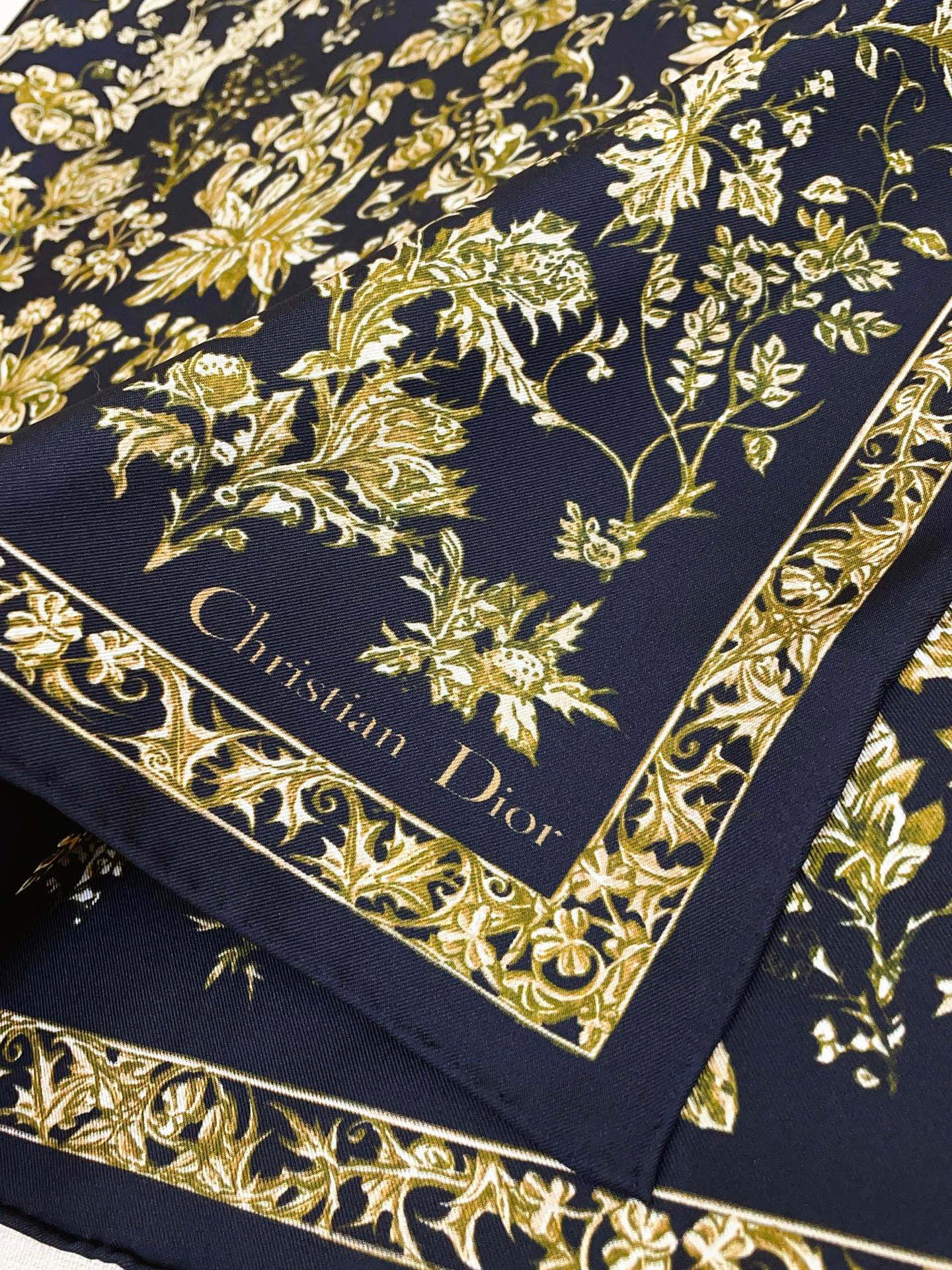 ✨✨【18姆米 双面同色】高级感爆棚❗️CD【森林公园 90】高级时髦风‼️配色非常考究，图案匠心，上身