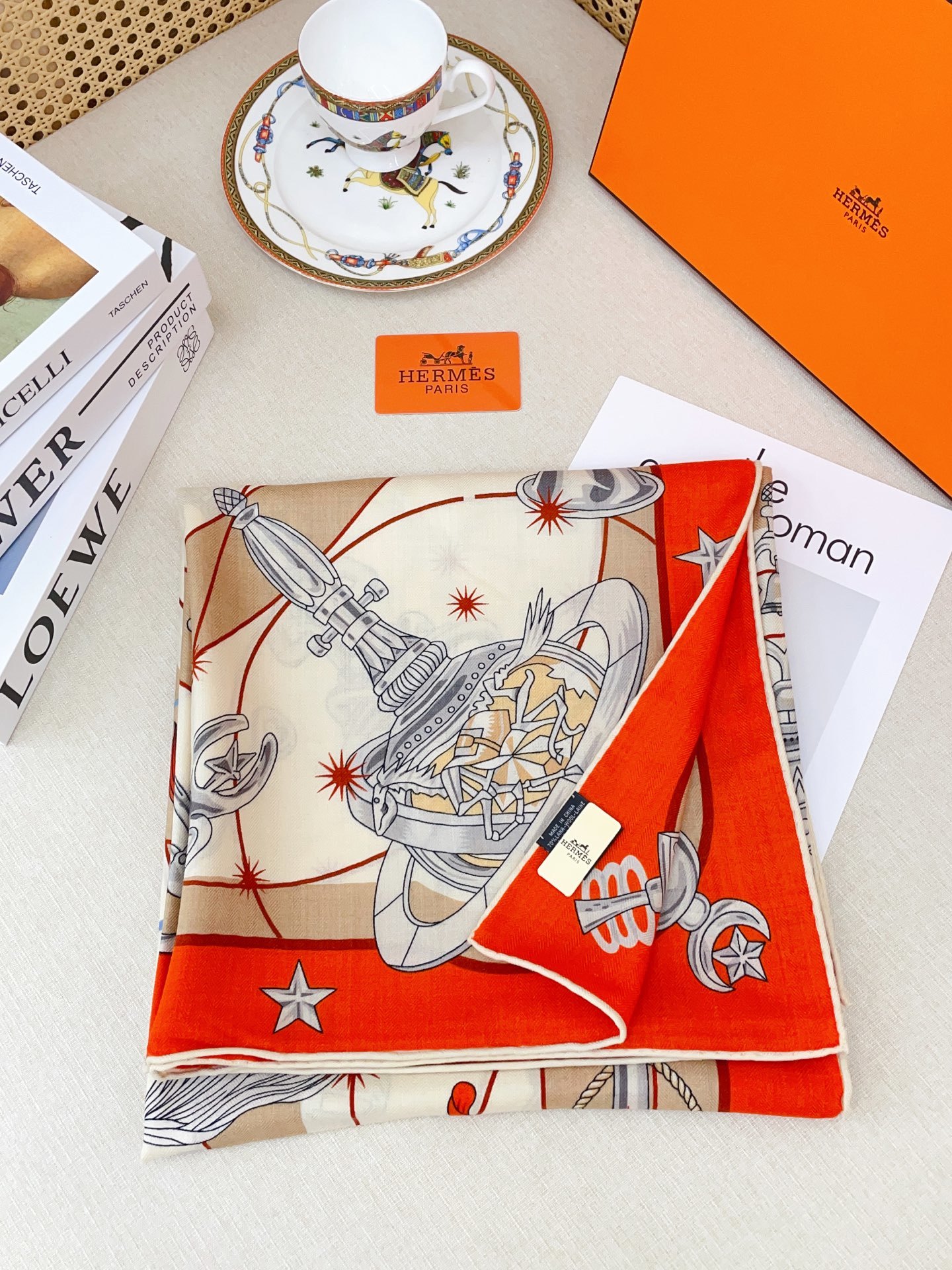 ✨✨【双面同色 丝毛款】H家羊绒新款 买了都说好看‼️推荐💕【星辰合唱团 140】羊绒方巾‼️H家ZG爆