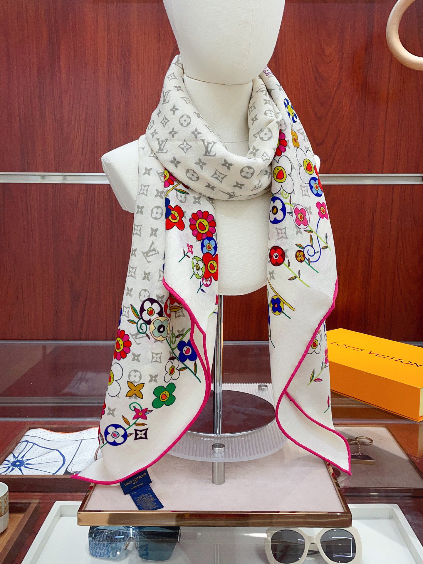 ✨✨【双面同色 丝毛款】L家羊绒新款 买了都说好看‼️推荐💕双面同色羊绒方巾‼️驴家ZG爆款🎁💟立体呈现