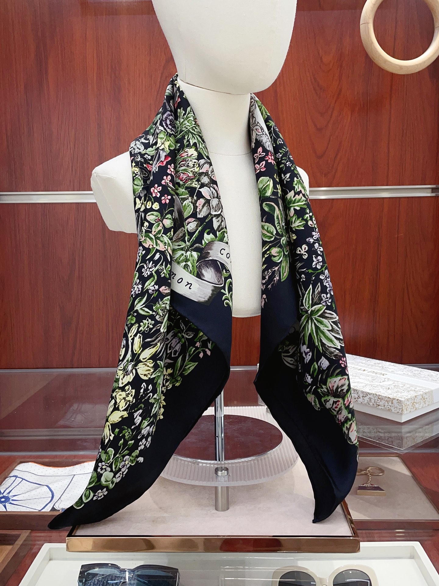 ✨✨【18姆米 双面同色】高级感爆棚❗️CD【花朵🌺五星 90】高级时髦风‼️配色非常考究，图案匠心，上