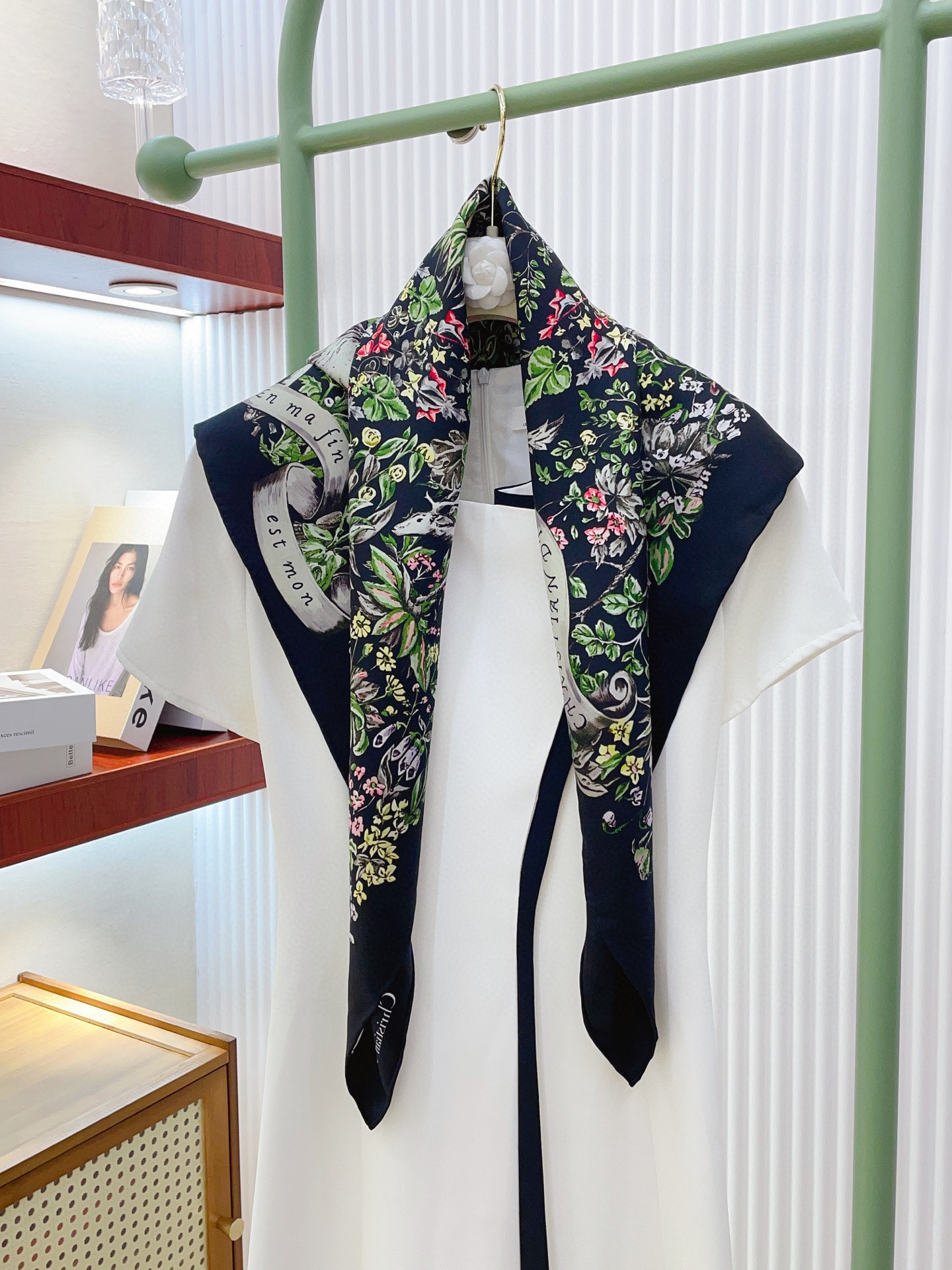 ✨✨【18姆米 双面同色】高级感爆棚❗️CD【花朵🌺五星 90】高级时髦风‼️配色非常考究，图案匠心，上