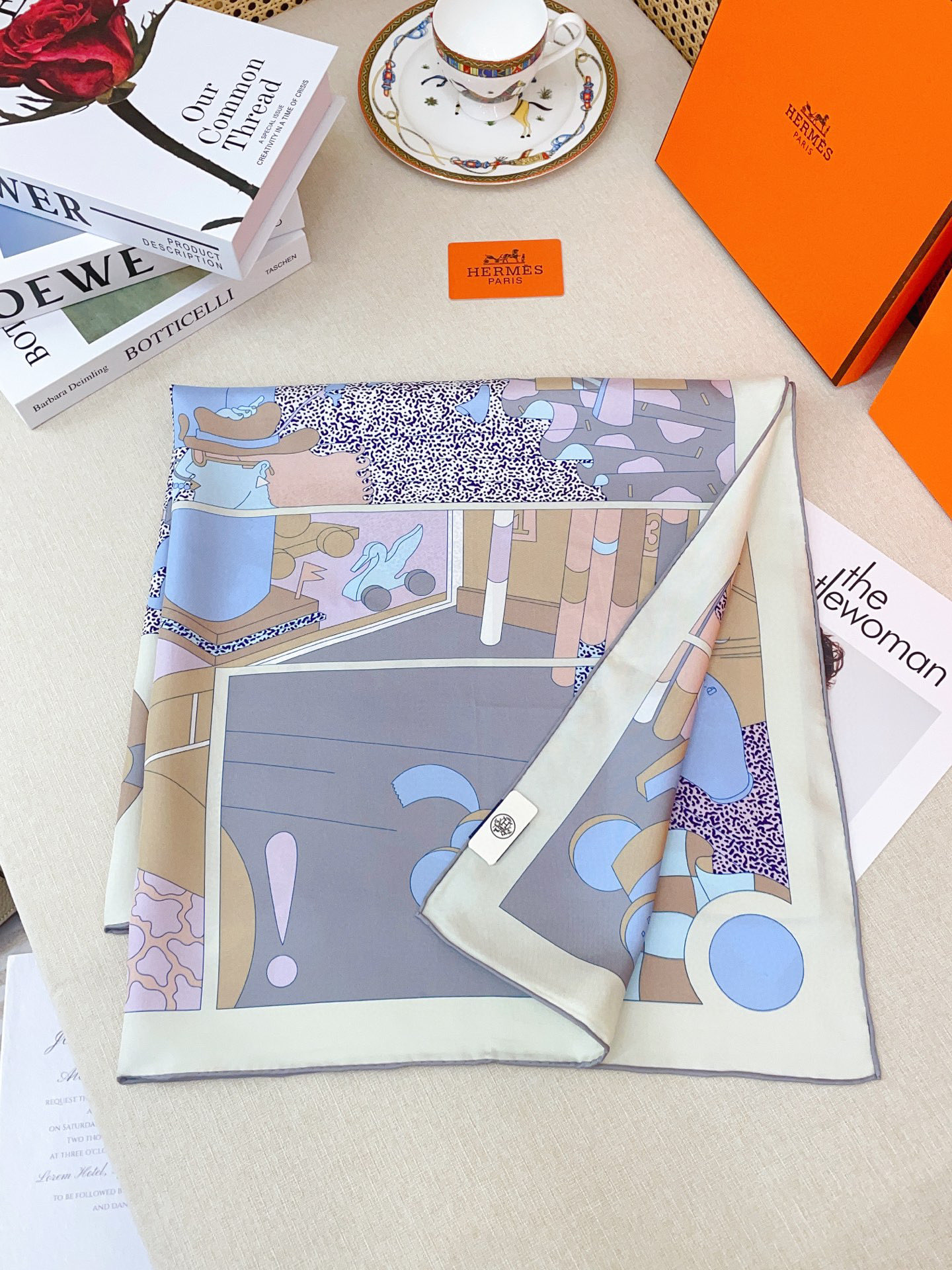 ✨✨【18姆米 双面同色】H**S真丝新款🆕👏👏买了都说好看‼️推荐💕【准备出发 90】真丝方巾，顶级工