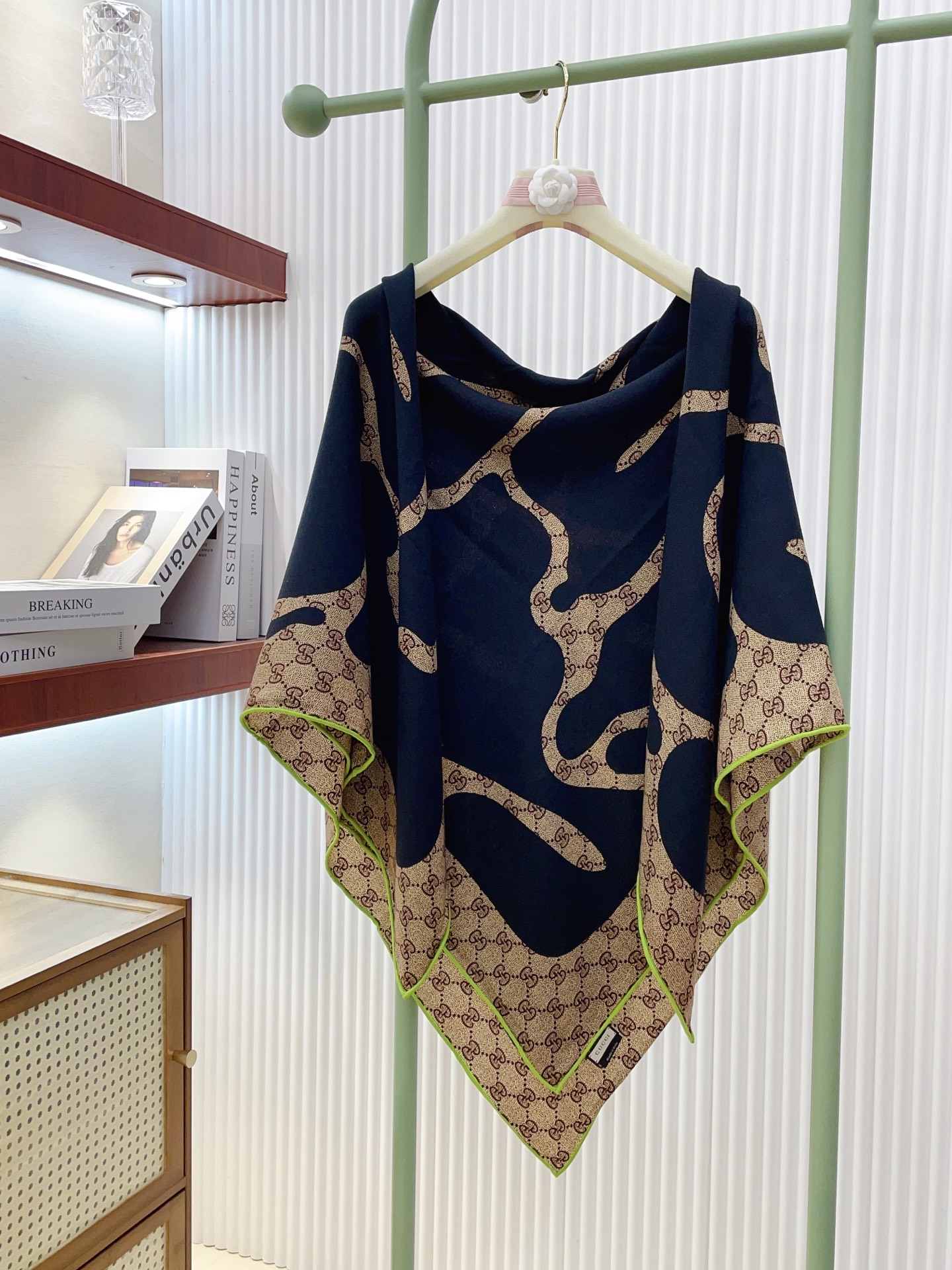 ✨✨【双面同色 丝毛款】大G【字母LOGO140】羊绒方巾‼️抢‼️VIP推荐 ‼️👍下手一定要快【高端