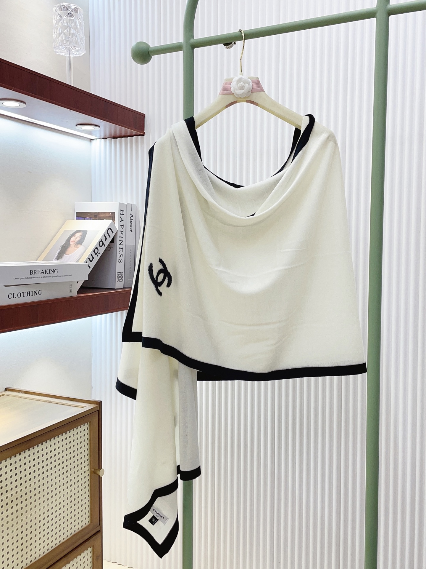 ✨✨小香秋冬新款围巾羊绒针织长巾‼️美翻了[流泪]御用殿堂级极品‼️新款在售 进口纯羊绒针织毛线❗️美丽