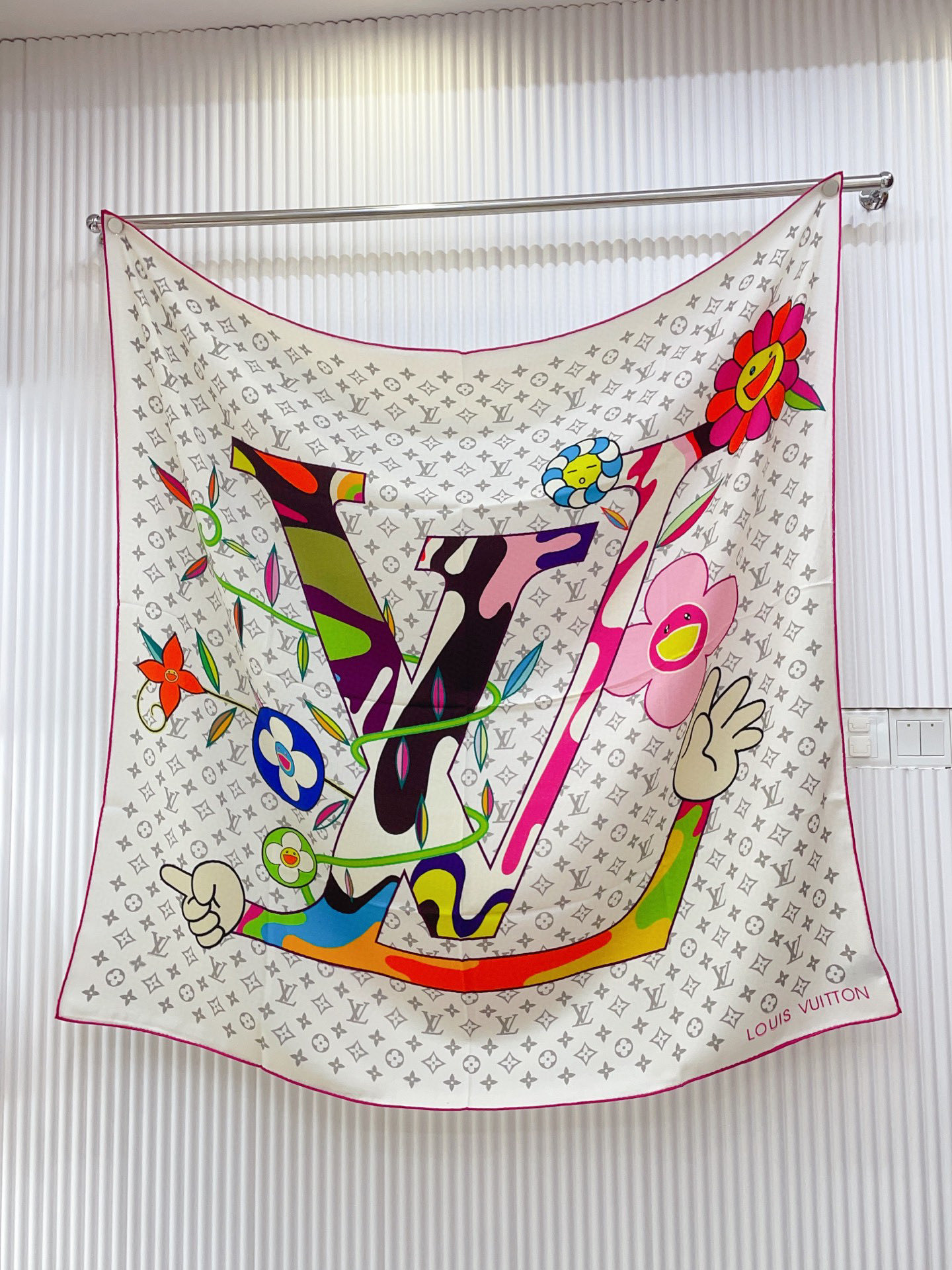 ✨✨【双面同色 丝毛款】L家羊绒新款 买了都说好看‼️推荐💕双面同色羊绒方巾‼️驴家ZG爆款🎁💟立体呈现