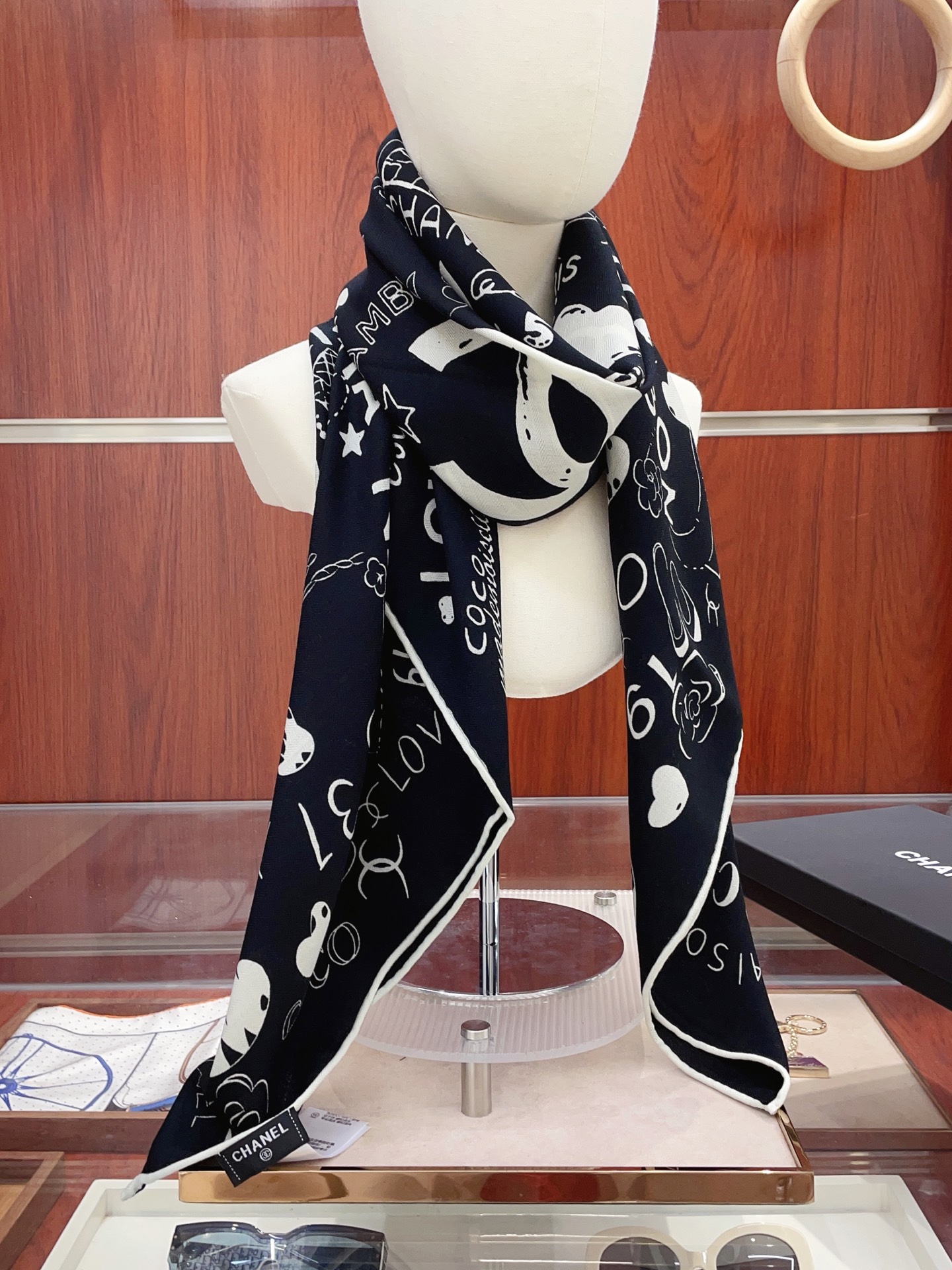 ✨✨【双面同色 丝毛款】小香 羊绒方巾‼️抢‼️VIP推荐 ‼️👍下手一定要快【高端 大爱 ‼️纯羊绒 