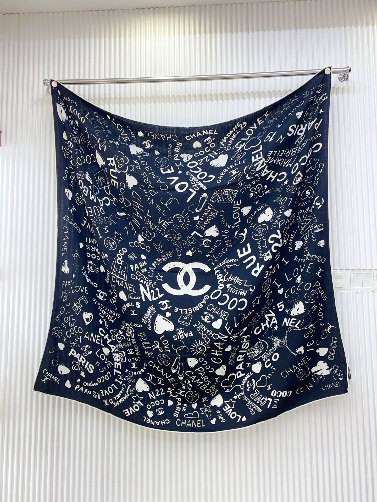 ✨✨【双面同色 丝毛款】小香 羊绒方巾‼️抢‼️VIP推荐 ‼️👍下手一定要快【高端 大爱 ‼️纯羊绒 